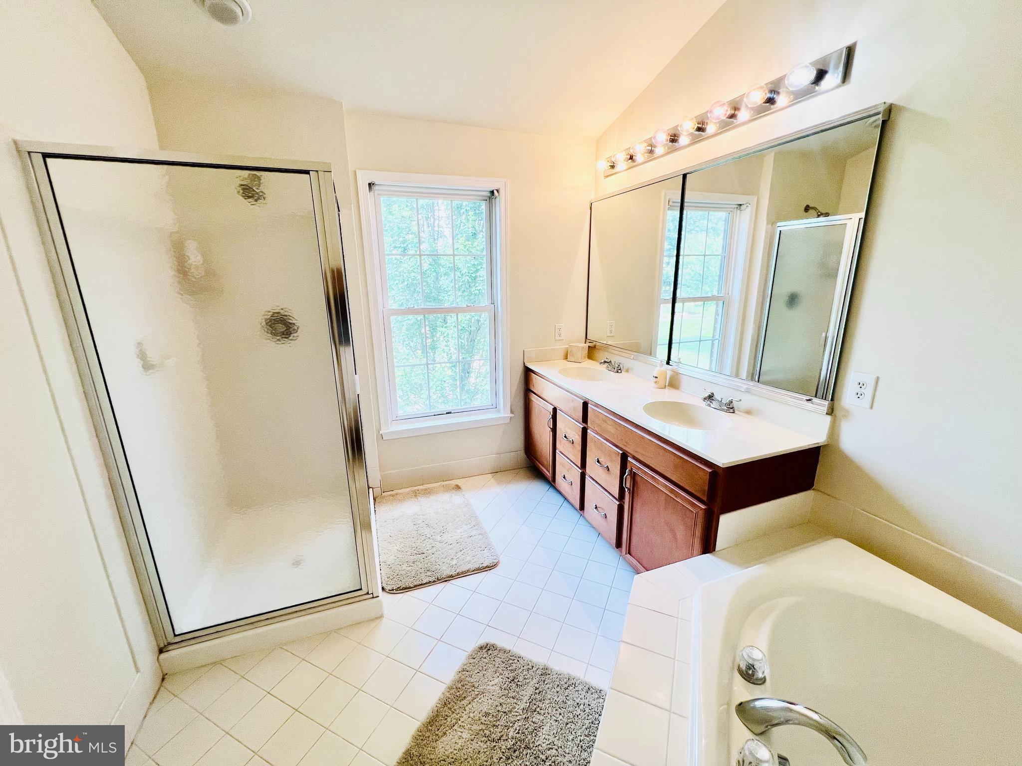 ARBOR POINT - Residential