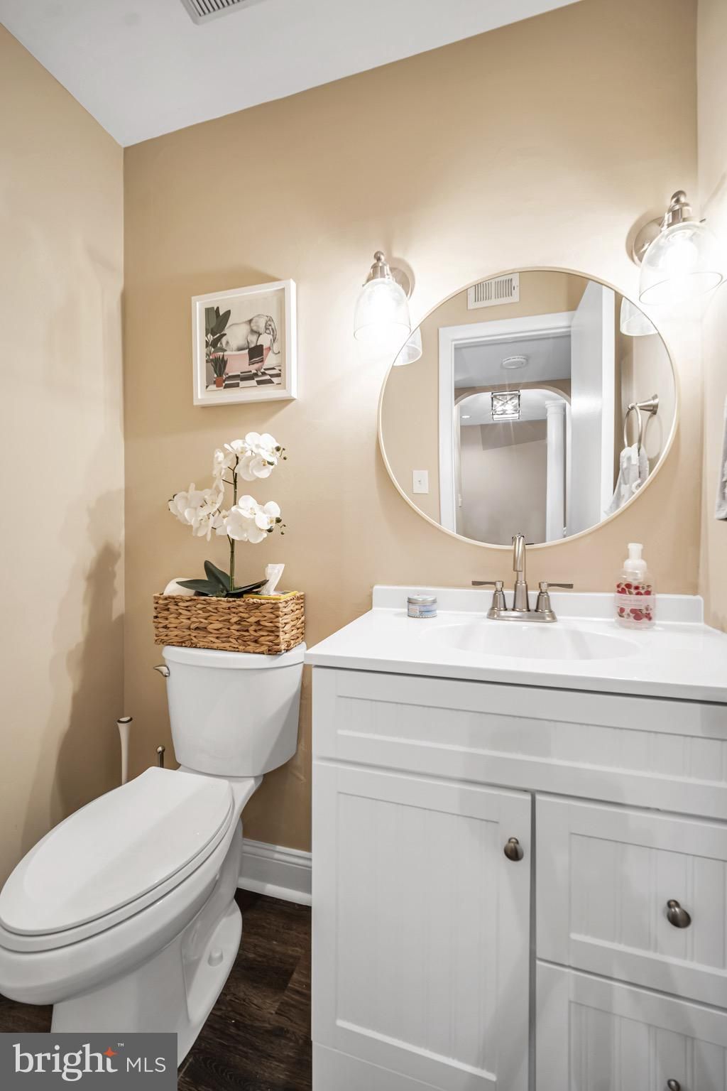 Photo of 224 Hastings Court, DOYLESTOWN, PA 18901 (MLS # PABU2104470)