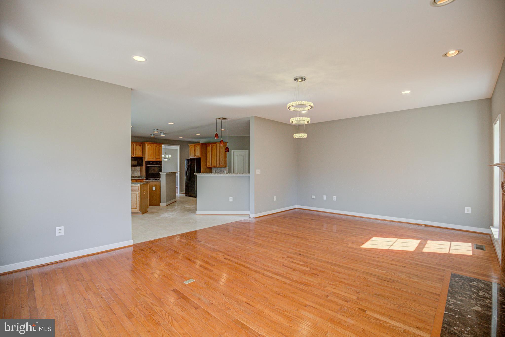 DALE CITY - Residential