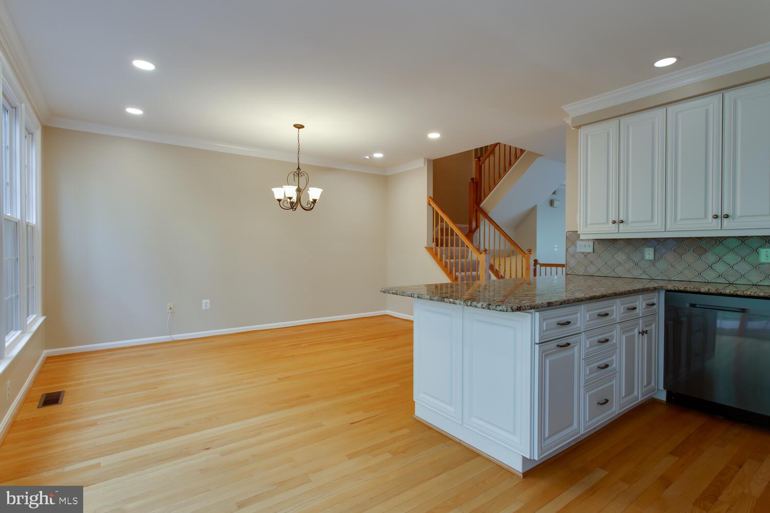 KINGSTOWNE - Residential