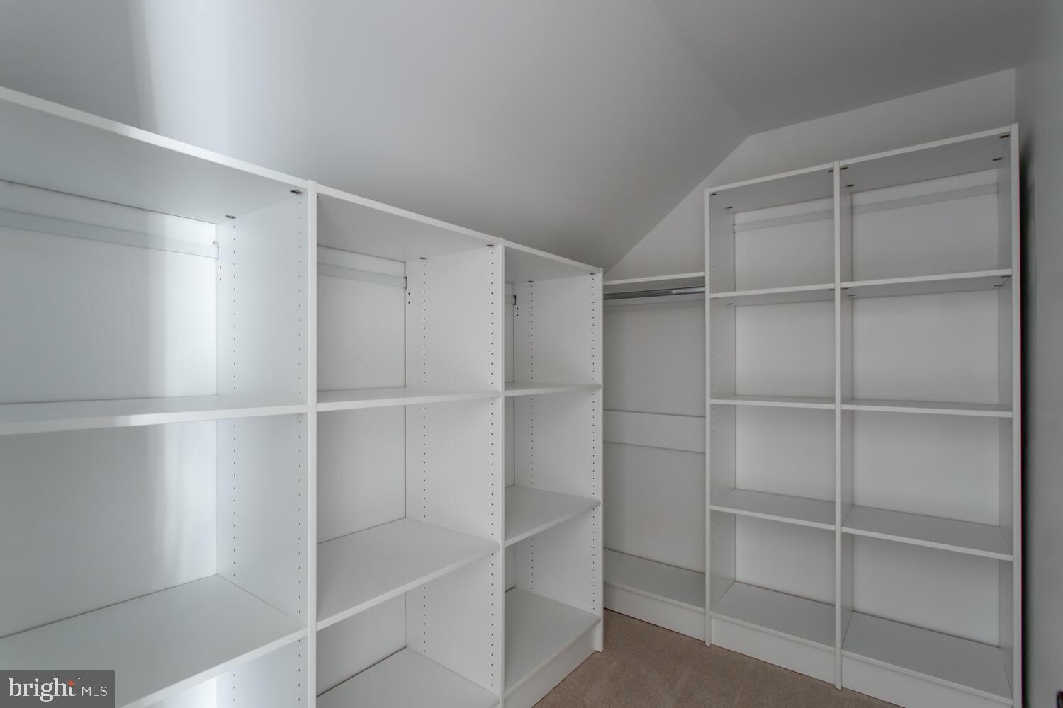 KINGSTOWNE - Residential