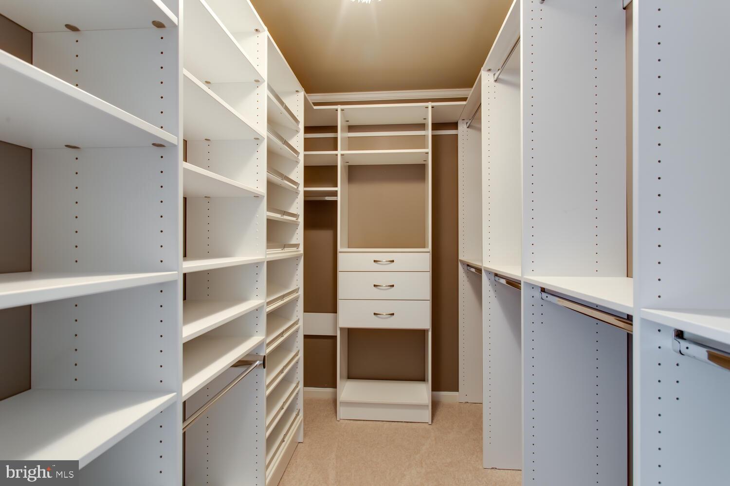 KINGSTOWNE - Residential