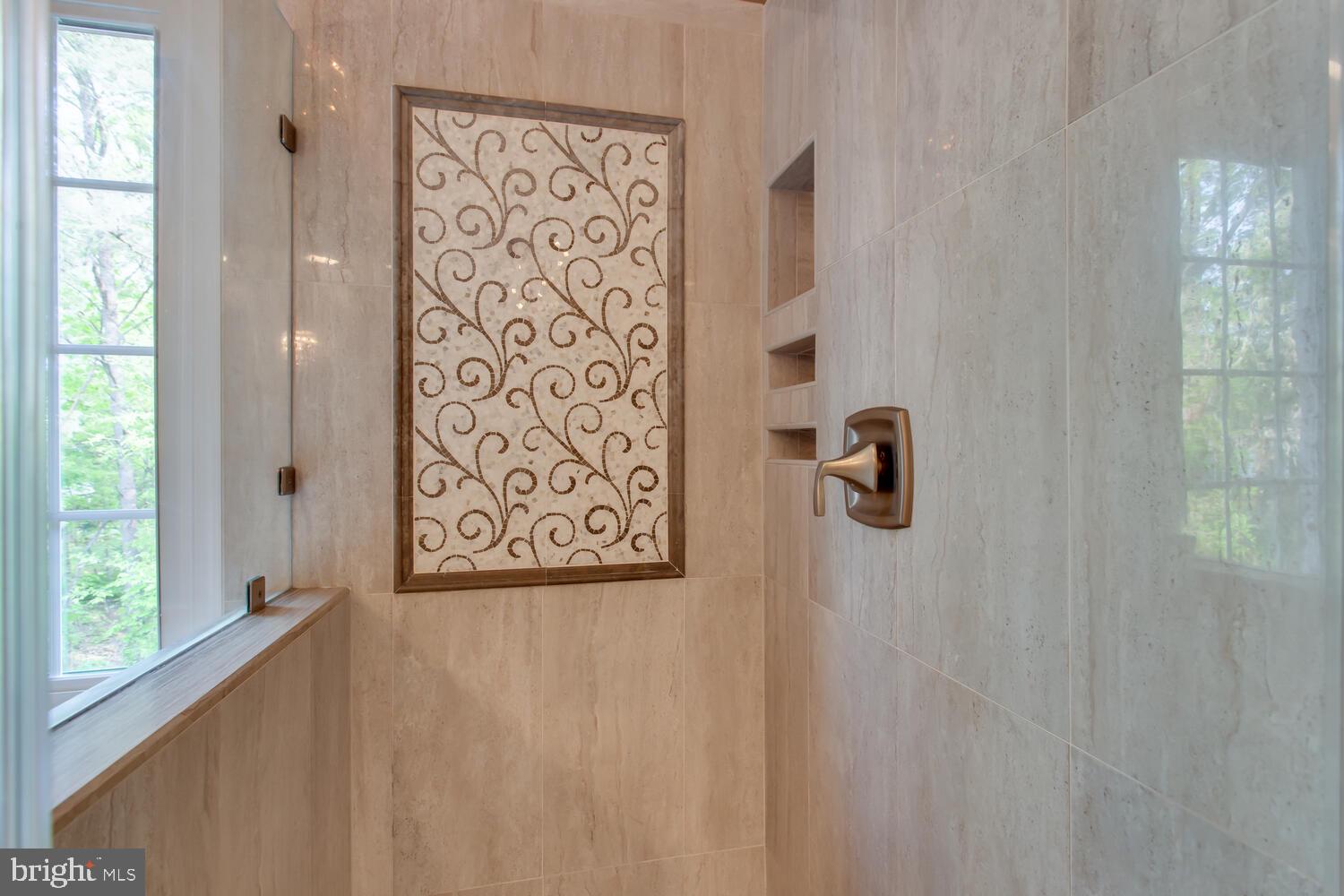 KINGSTOWNE - Residential