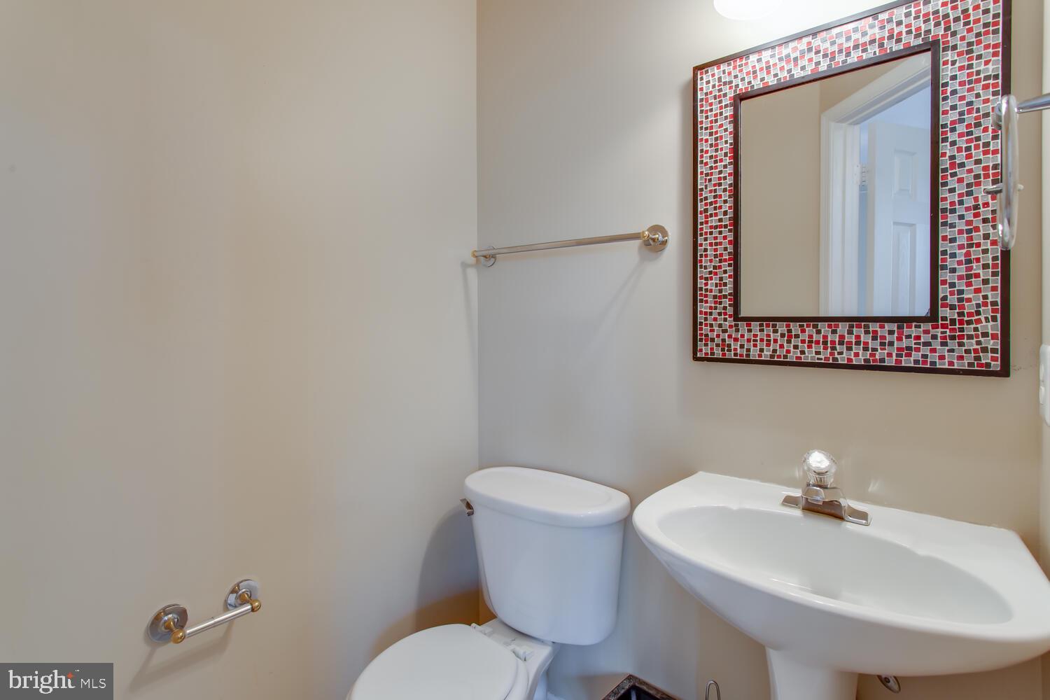 KINGSTOWNE - Residential