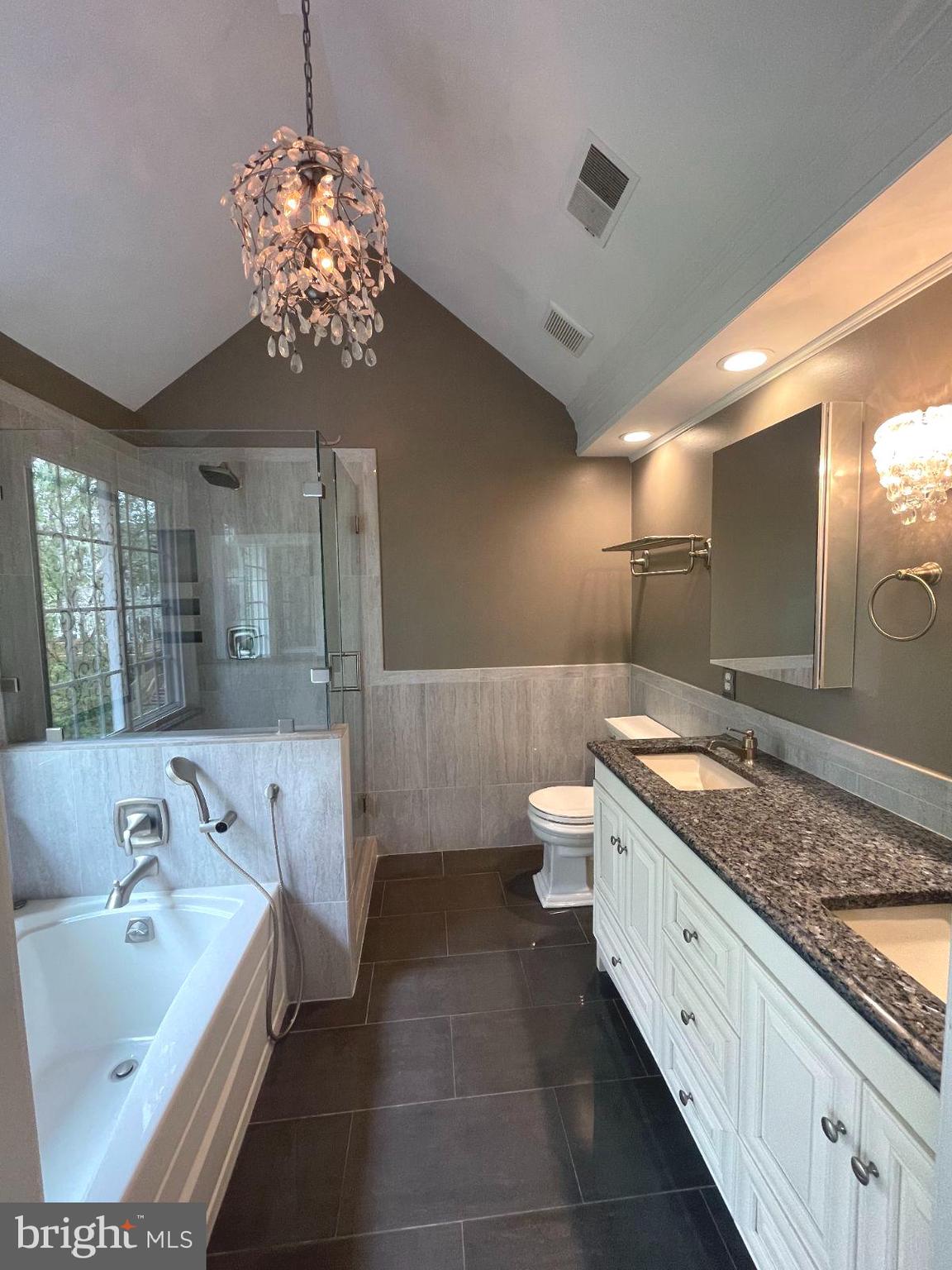 KINGSTOWNE - Residential