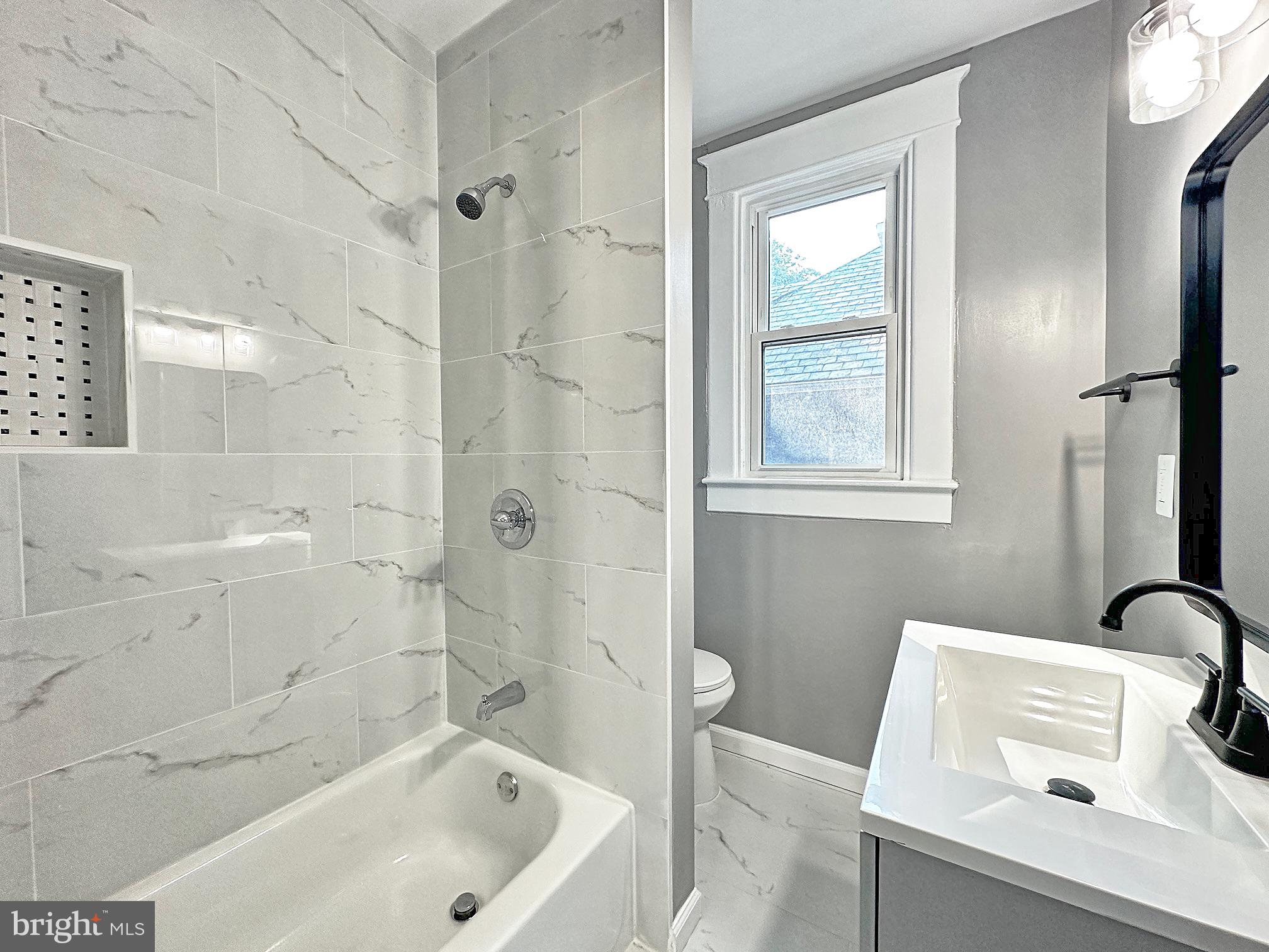 HAMILTON HEIGHTS - Residential