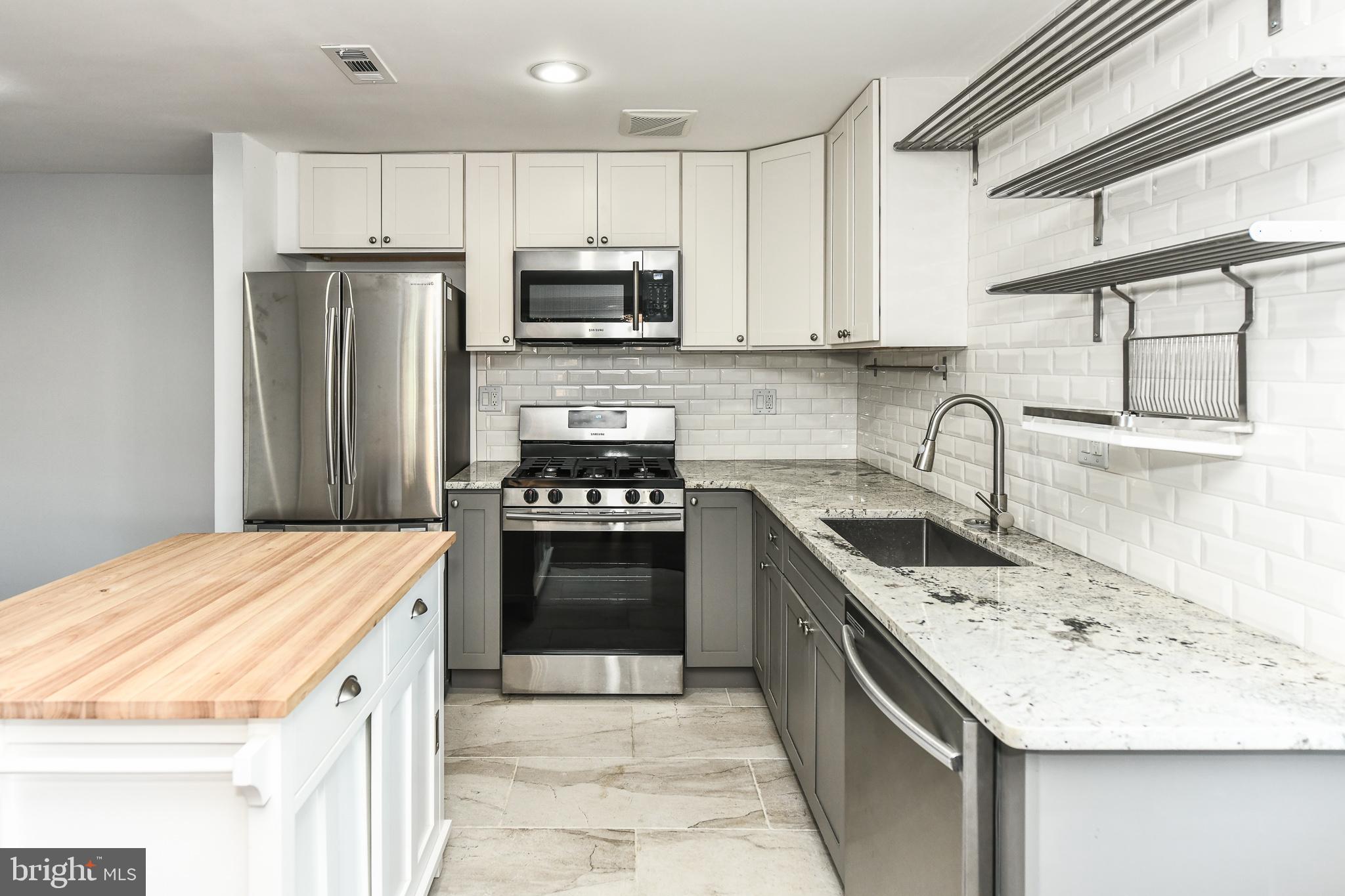 VALLEY HEIGHTS - Residential Lease