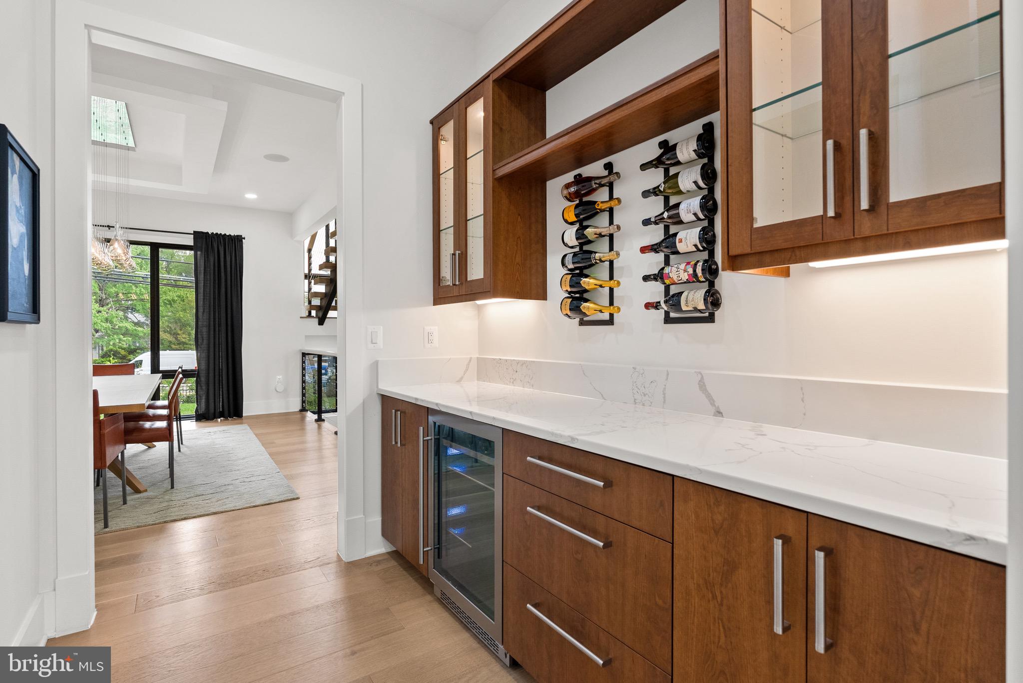 CONDON MANOR OF MCLEAN - Residential