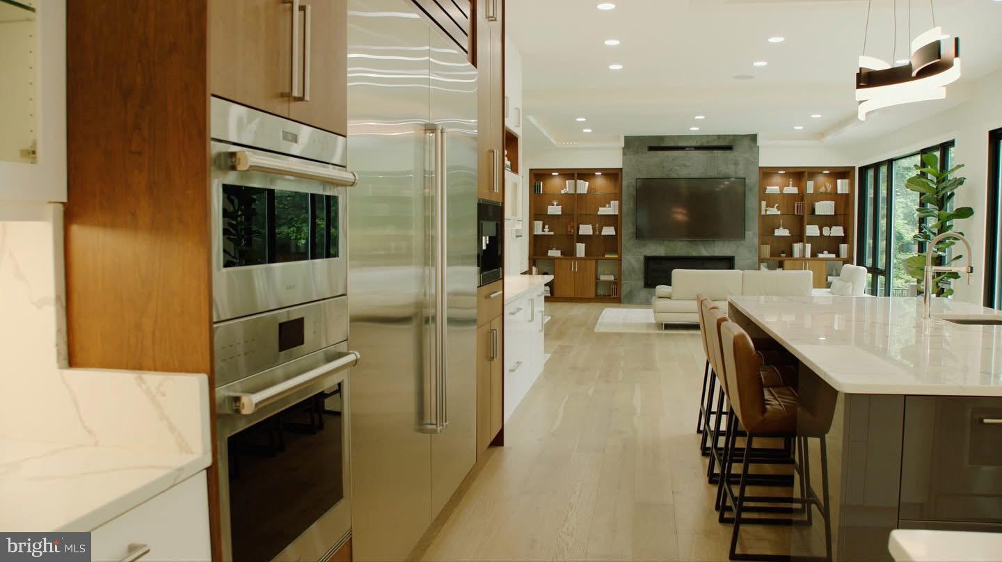 CONDON MANOR OF MCLEAN - Residential