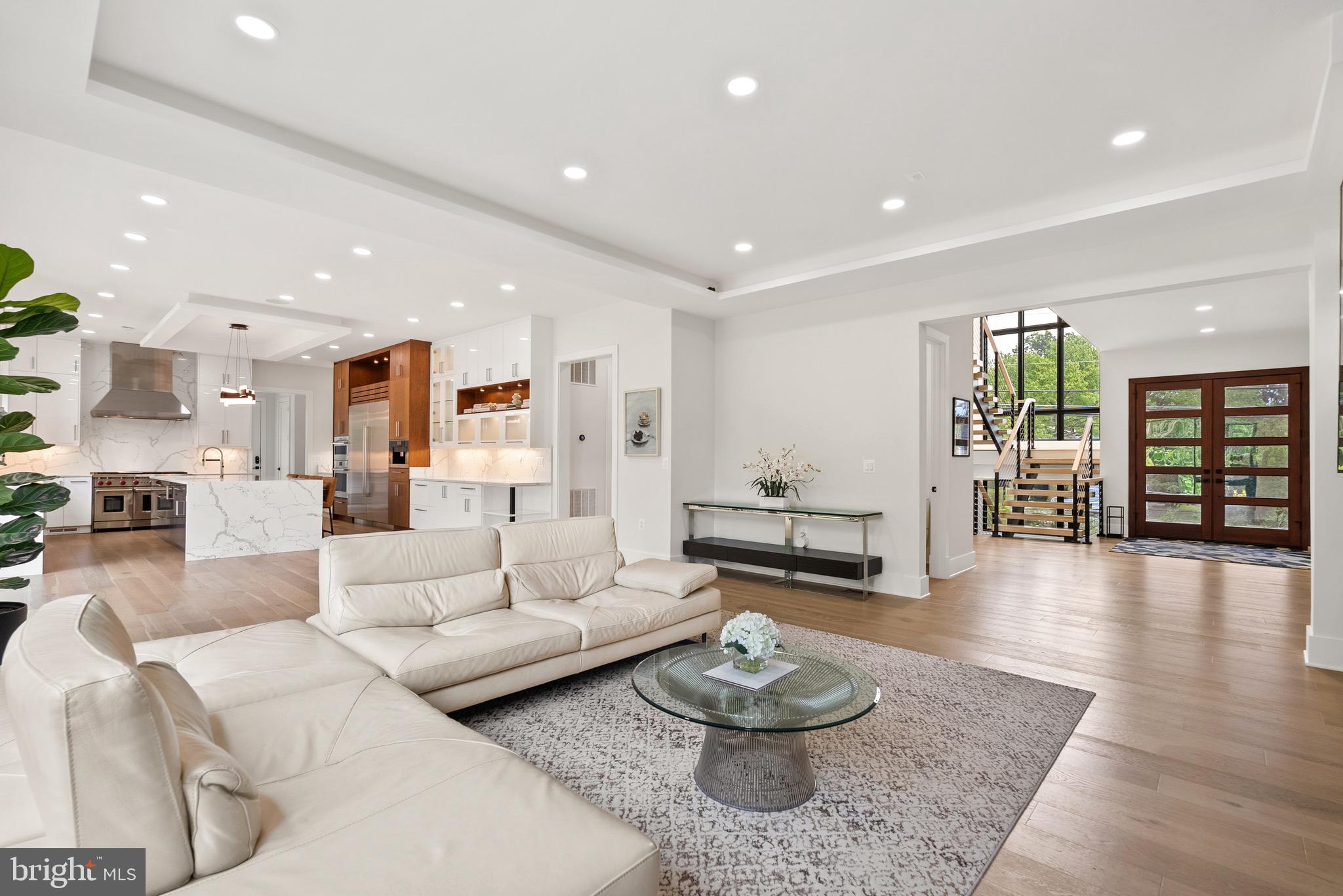 CONDON MANOR OF MCLEAN - Residential