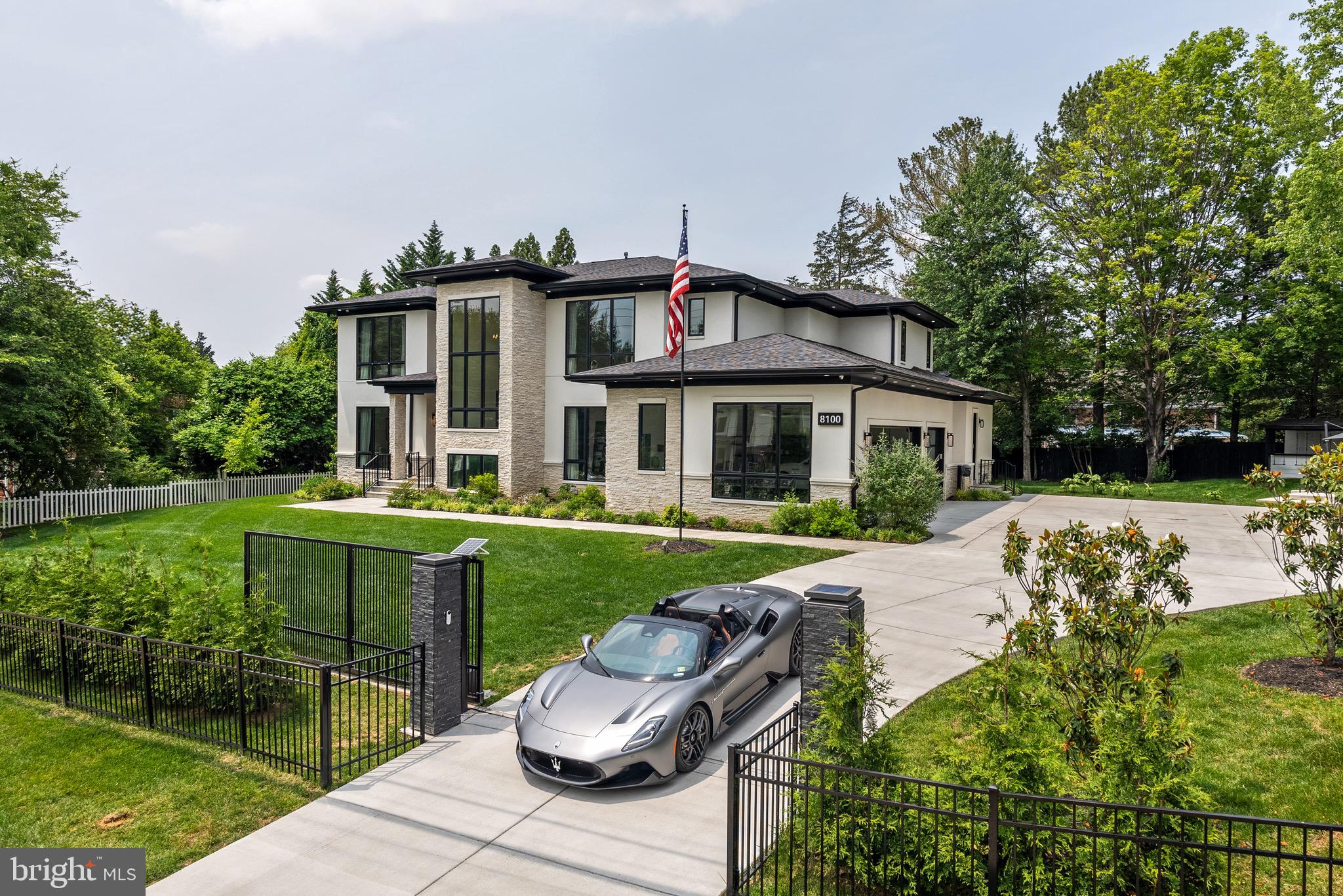 CONDON MANOR OF MCLEAN - Residential