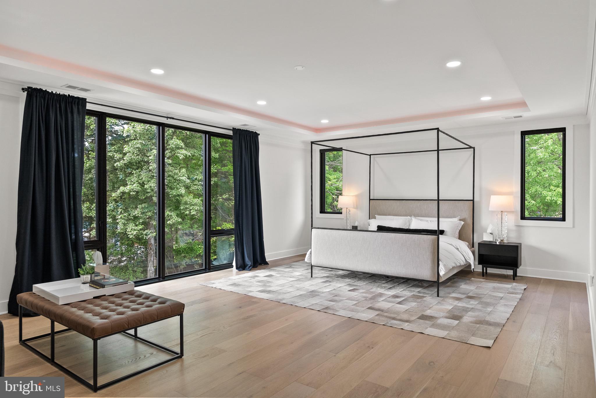 CONDON MANOR OF MCLEAN - Residential