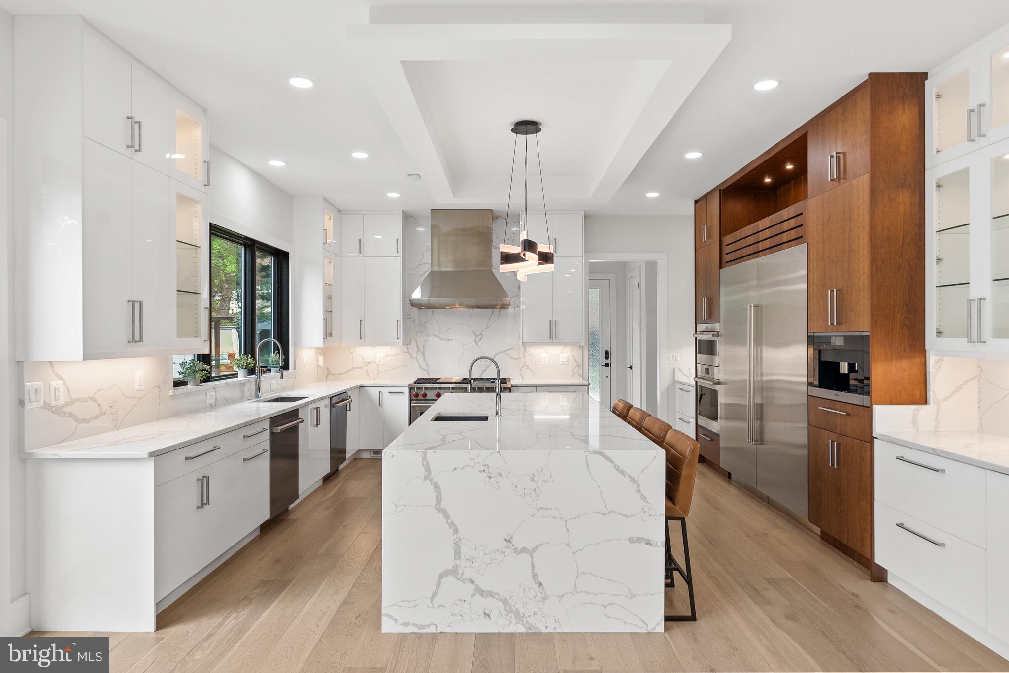 CONDON MANOR OF MCLEAN - Residential