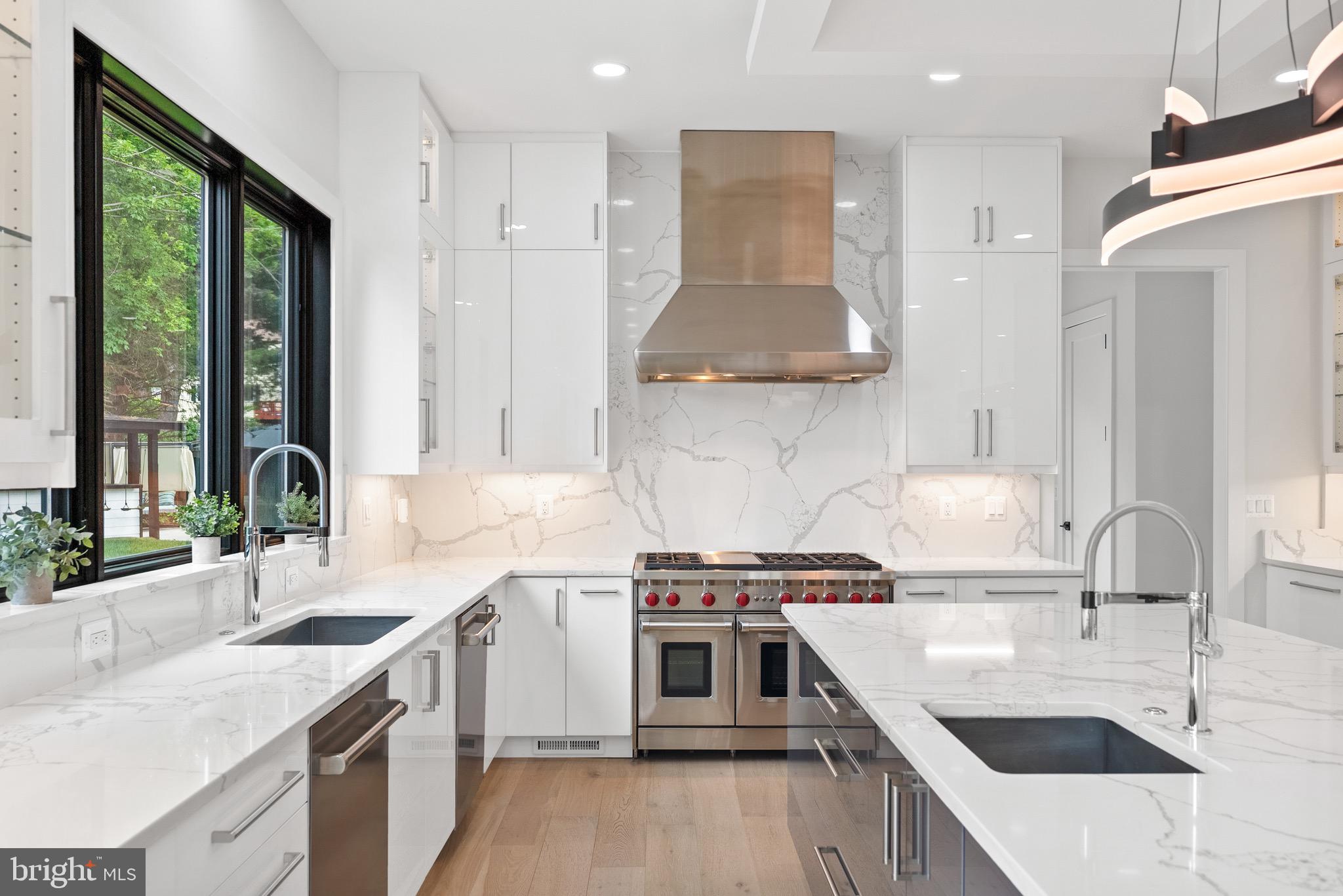 CONDON MANOR OF MCLEAN - Residential