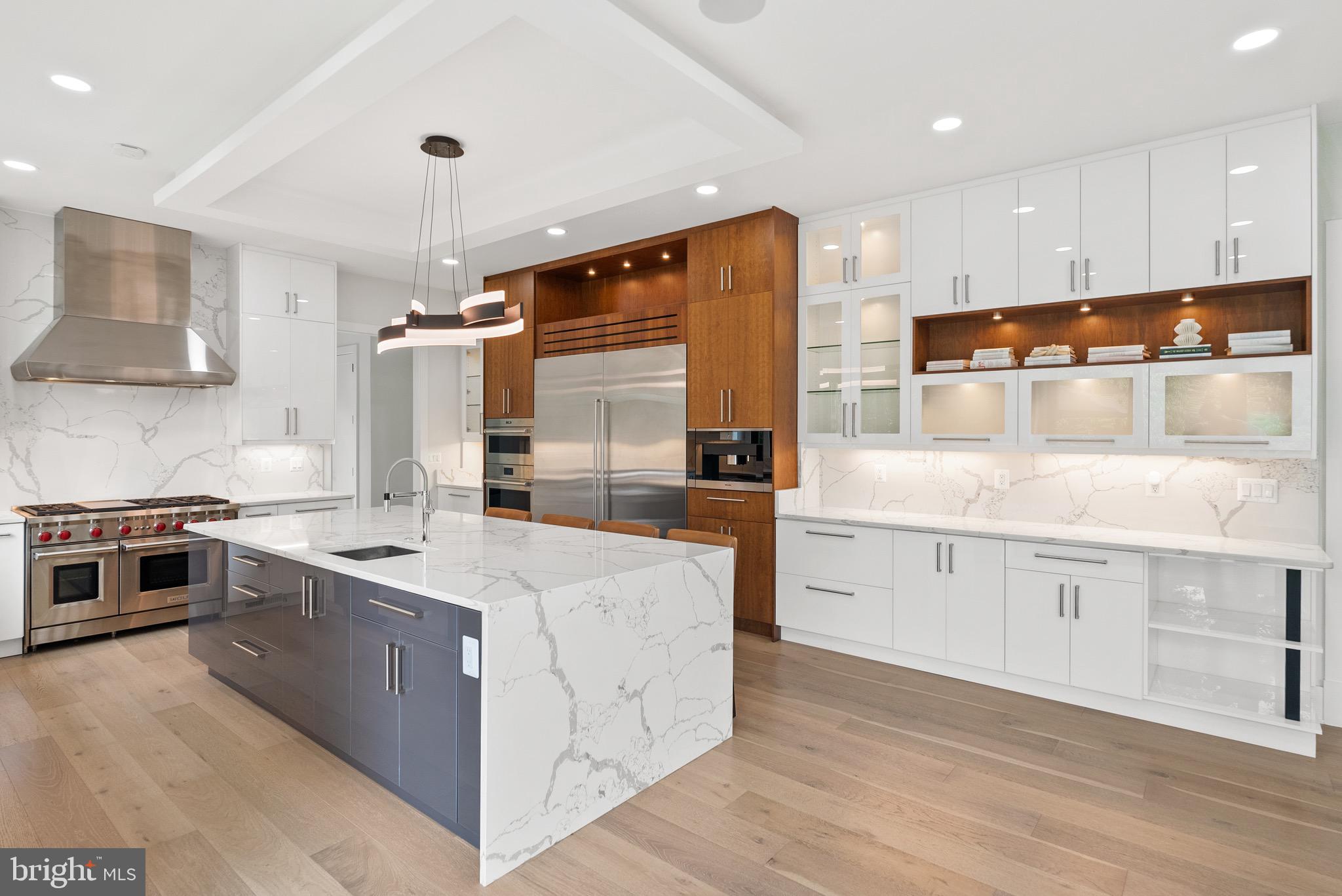 CONDON MANOR OF MCLEAN - Residential