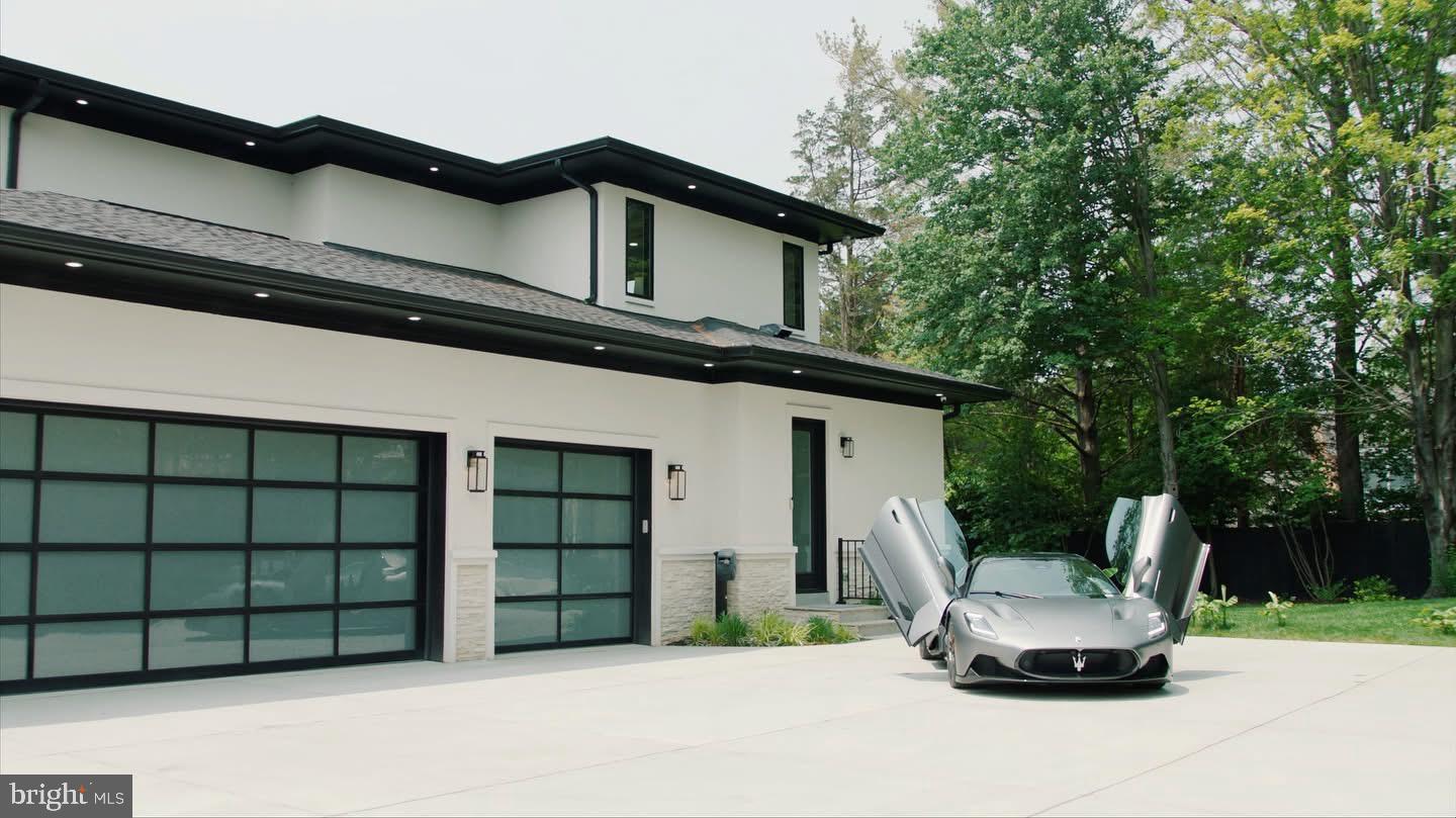 CONDON MANOR OF MCLEAN - Residential