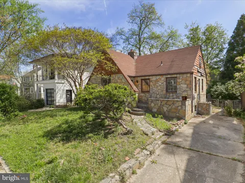 1235 N Taylor Street, Arlington, VA MLS: VAAR2056514