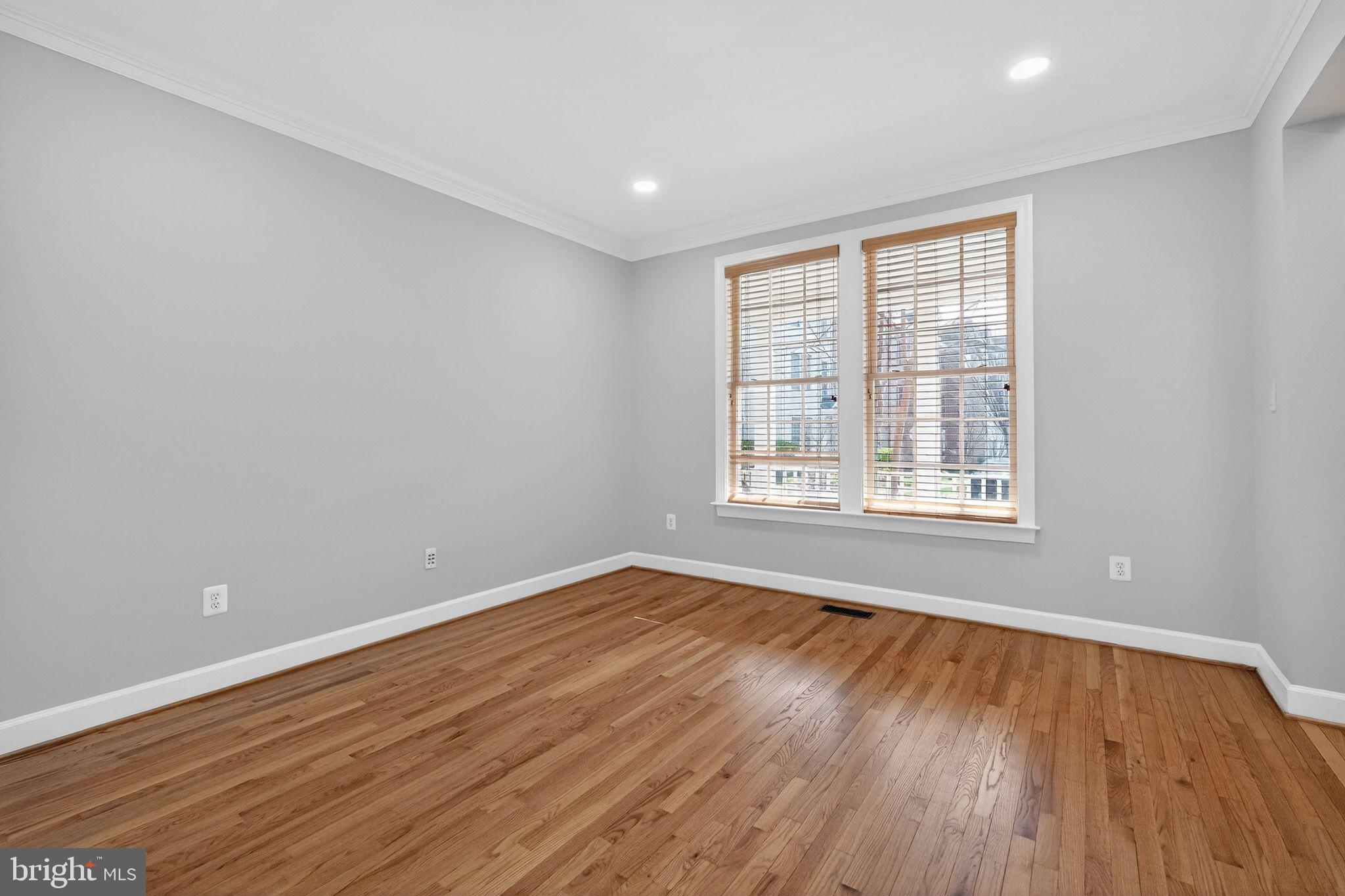 KING FARM IRVINGTON - Residential