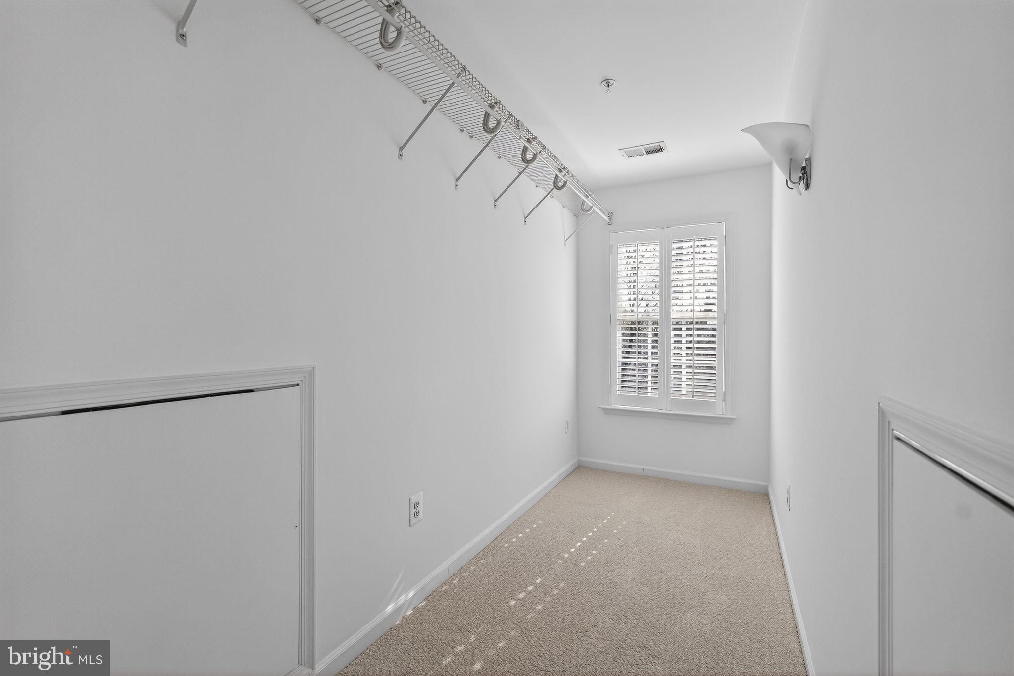 KING FARM IRVINGTON - Residential