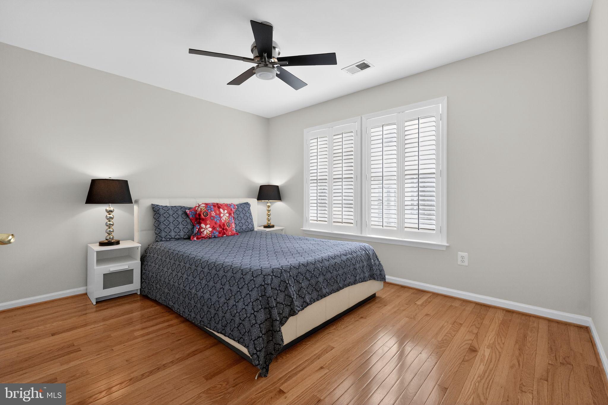 KING FARM IRVINGTON - Residential