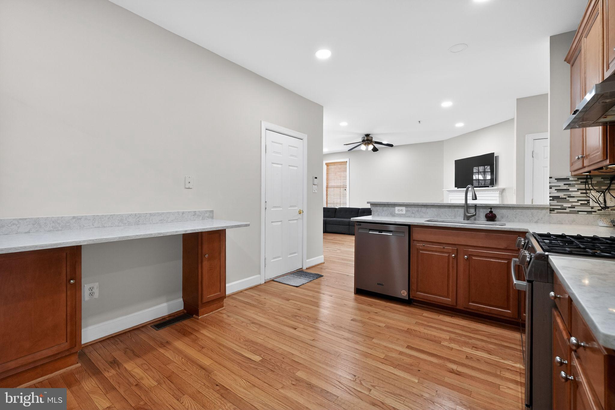 KING FARM IRVINGTON - Residential