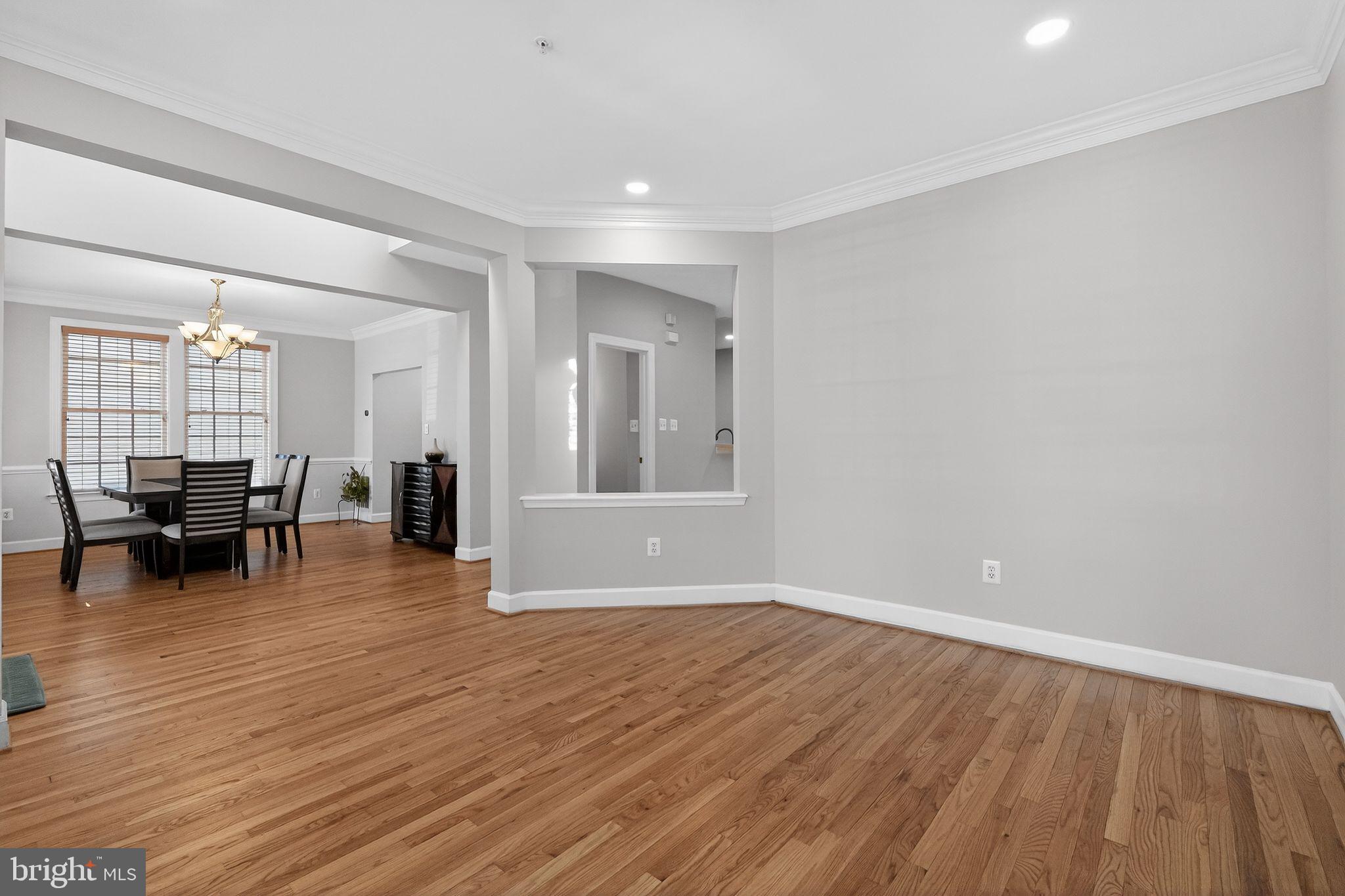 KING FARM IRVINGTON - Residential