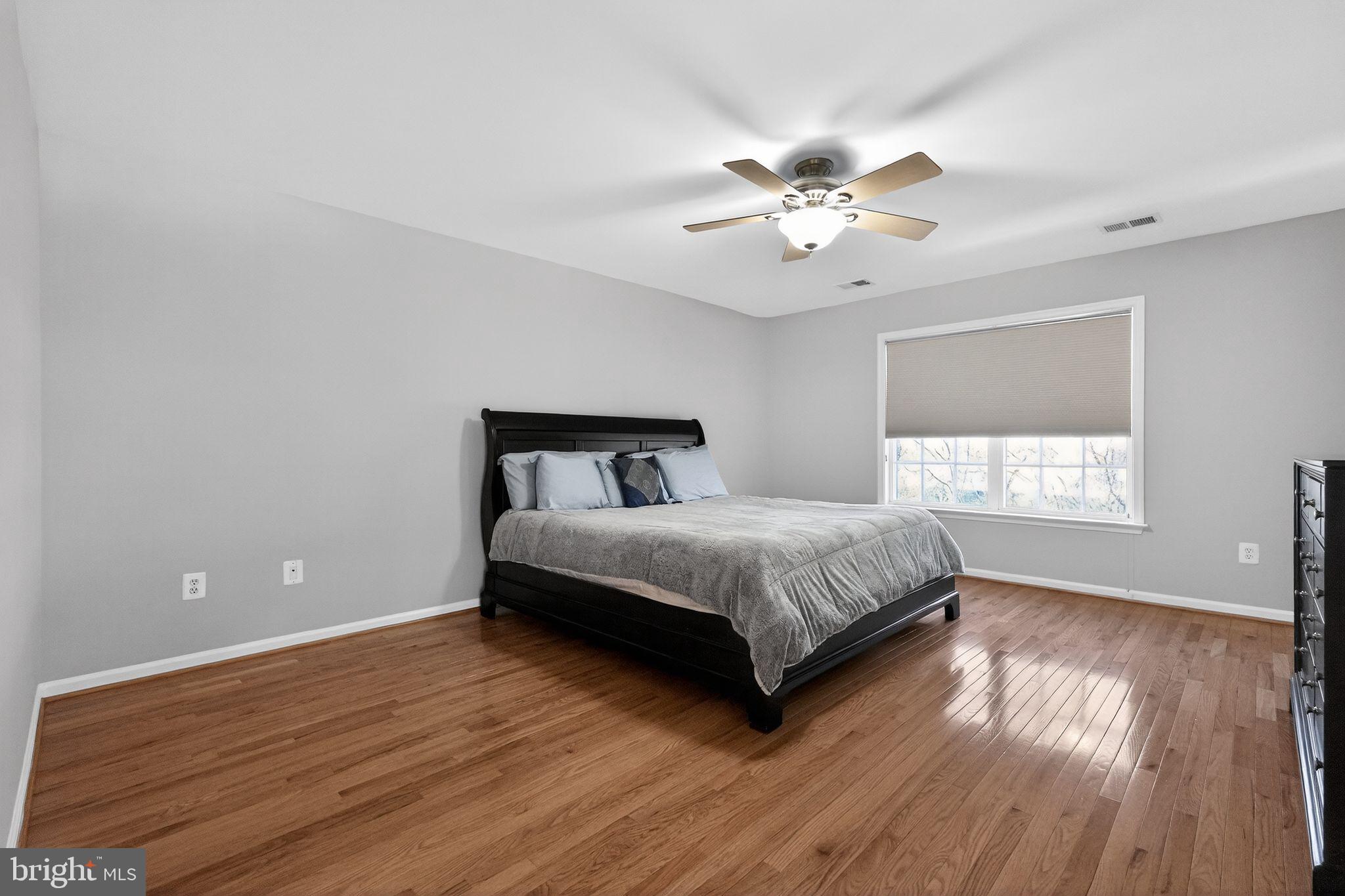KING FARM IRVINGTON - Residential