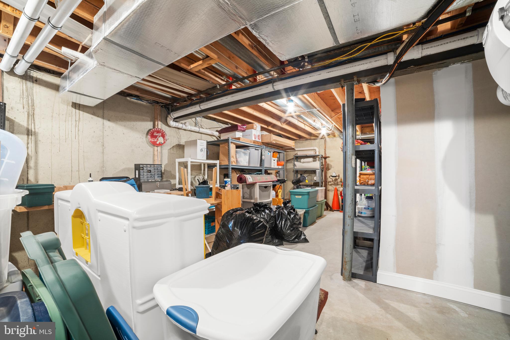 CREEKWOOD - Residential