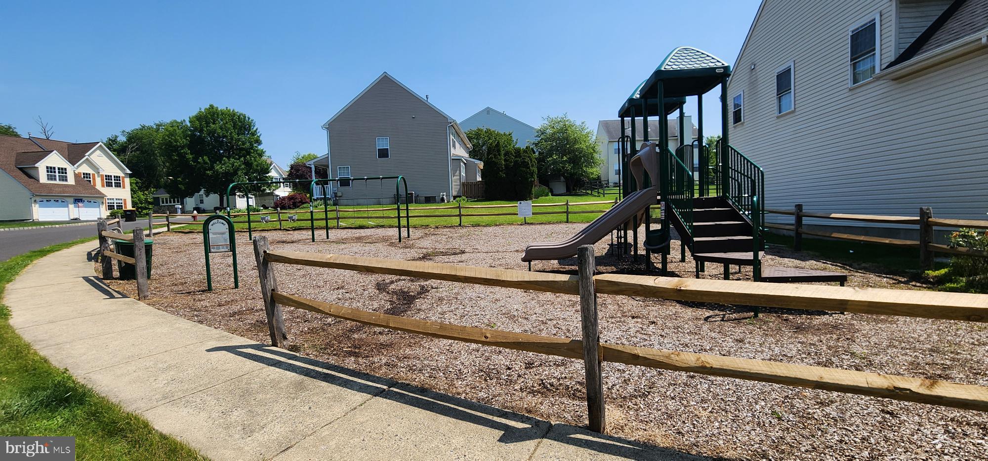 CREEKWOOD - Residential