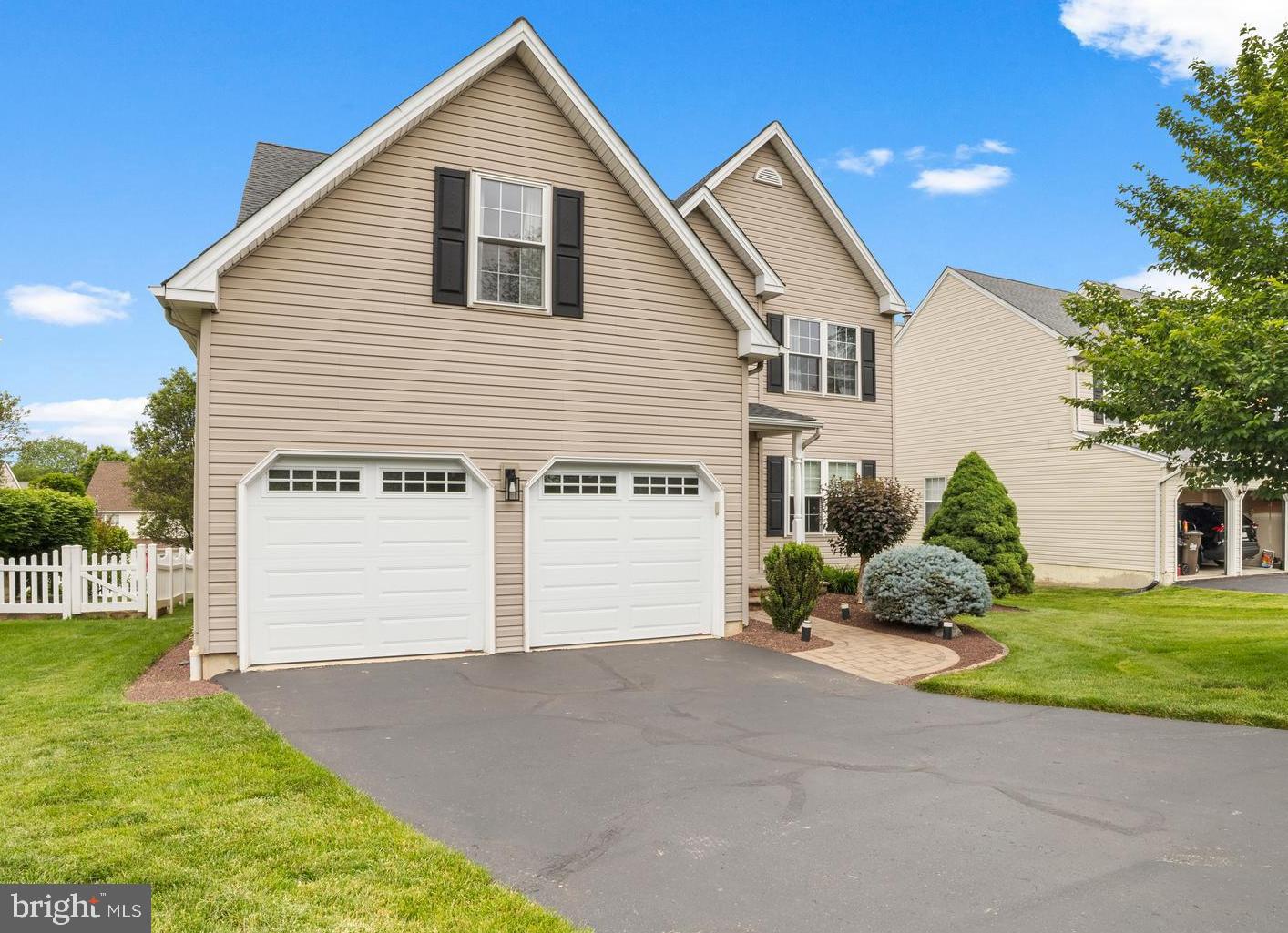 CREEKWOOD - Residential