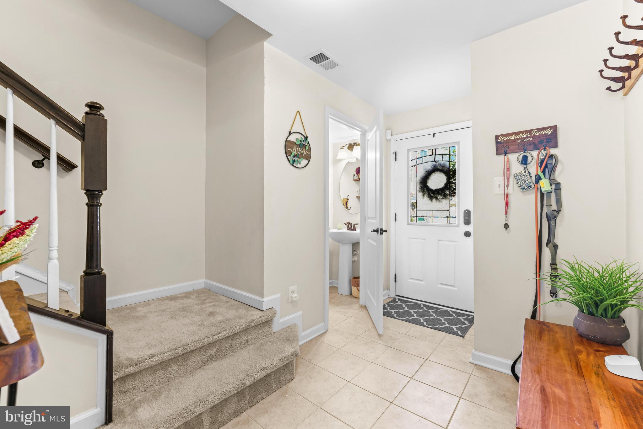 CREEKSIDE VILLAGE - Residential