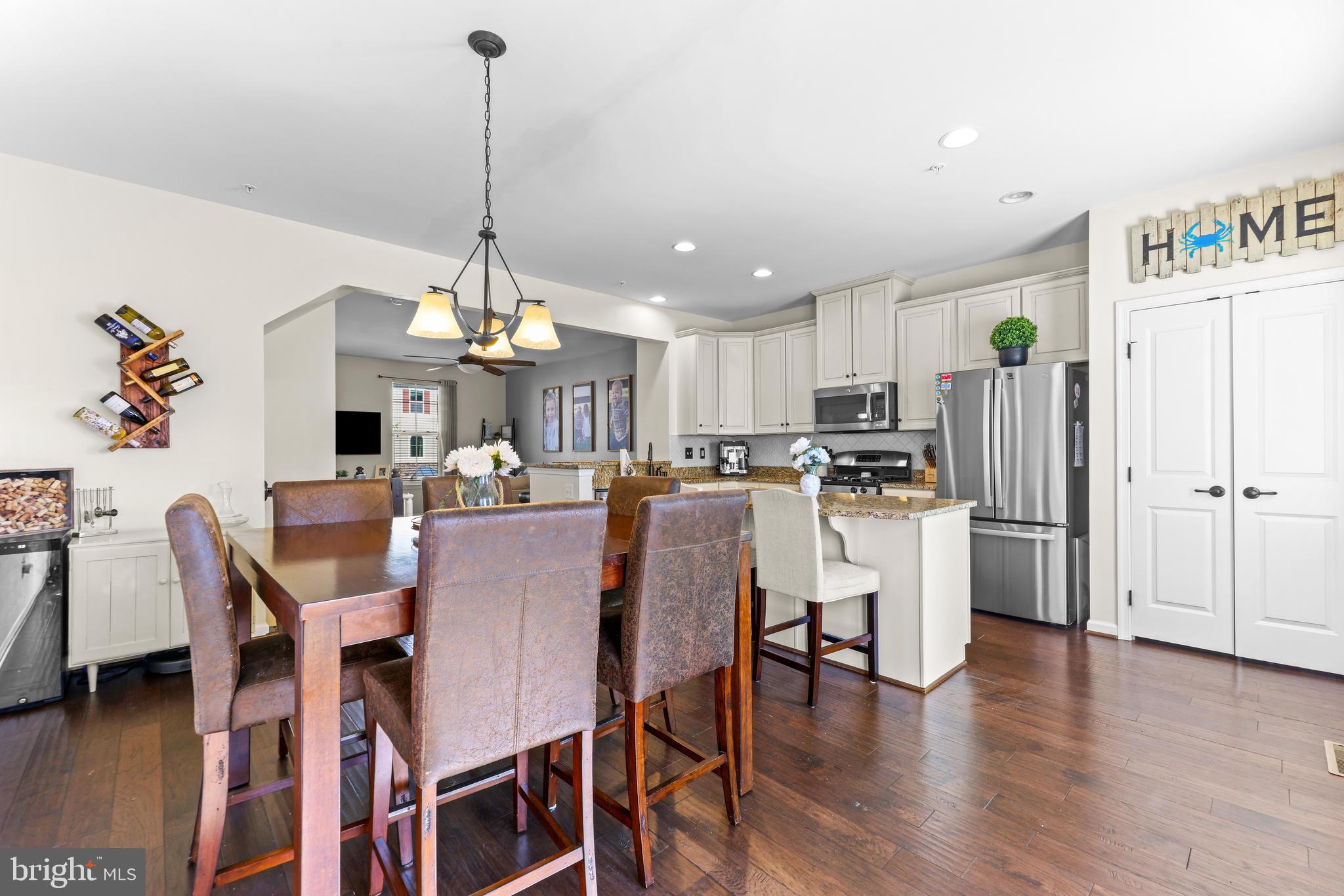 CREEKSIDE VILLAGE - Residential