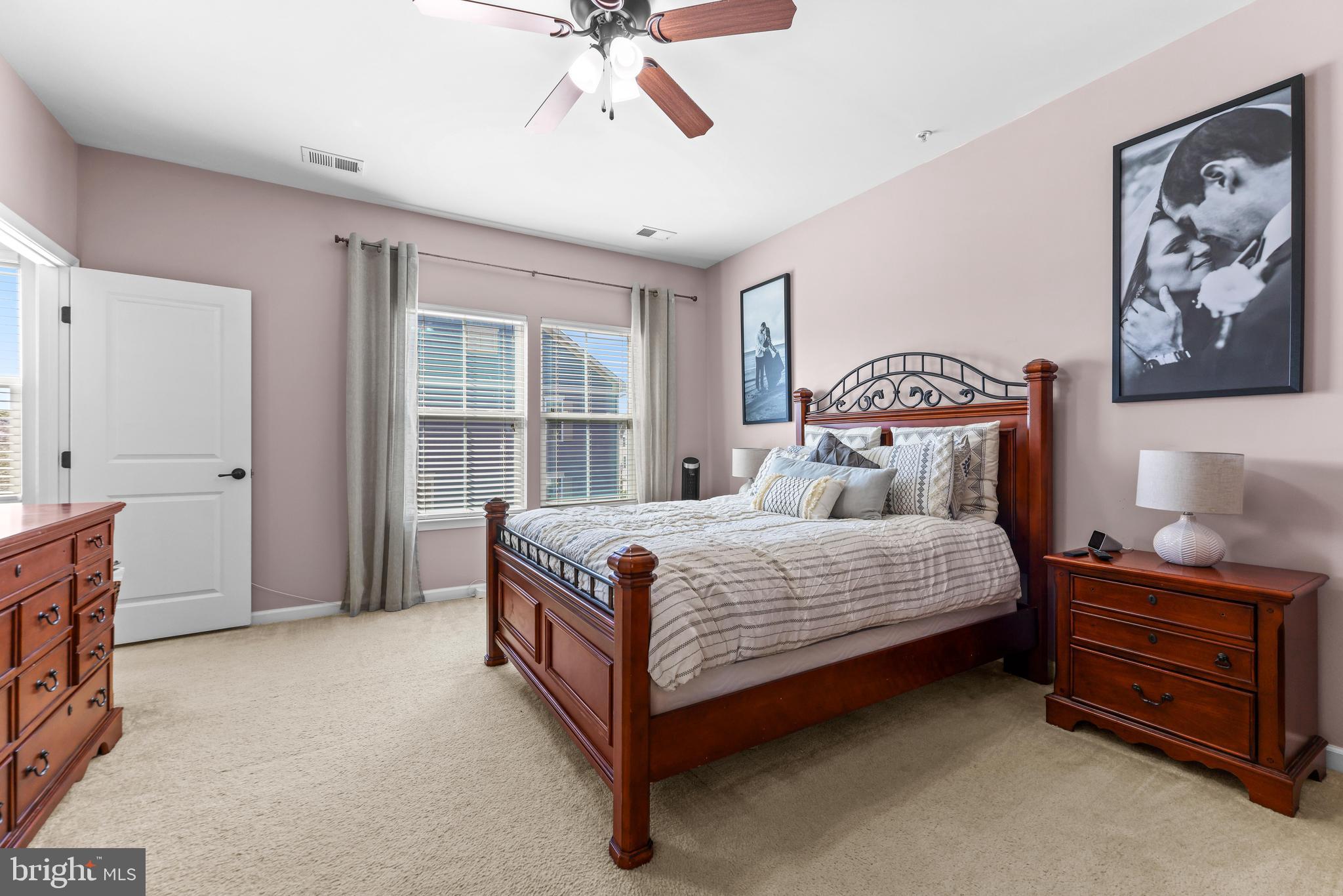 CREEKSIDE VILLAGE - Residential