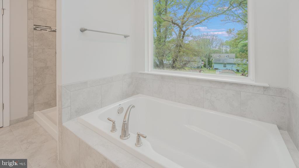 RUNNEYMEDE - Residential