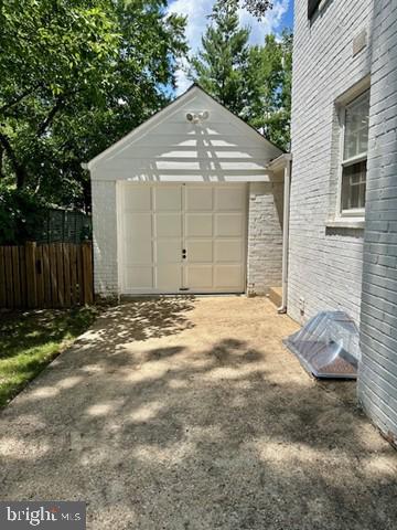 CHEVY CHASE VILLAGE - Residential Lease