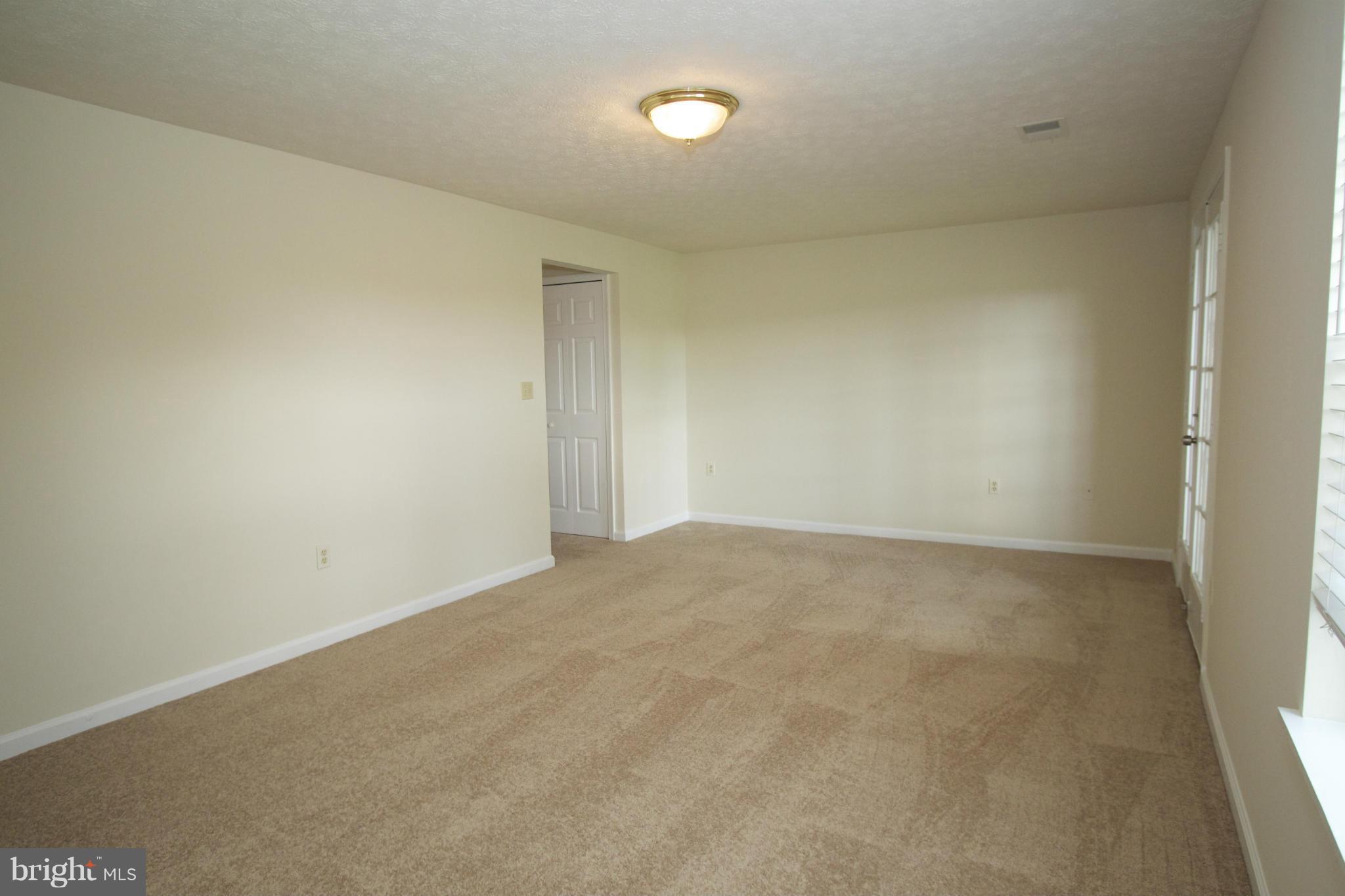 THE TOWNES OF PARK RIDGE - Residential