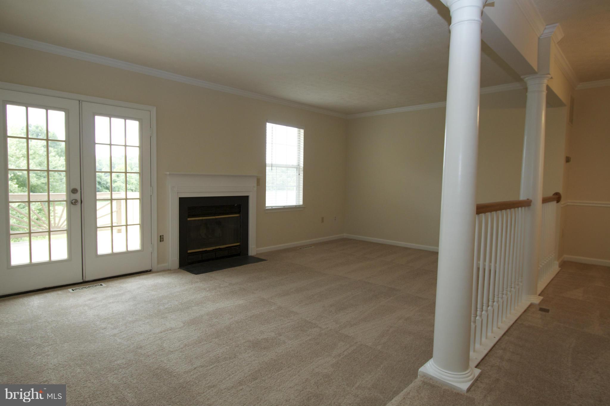 THE TOWNES OF PARK RIDGE - Residential