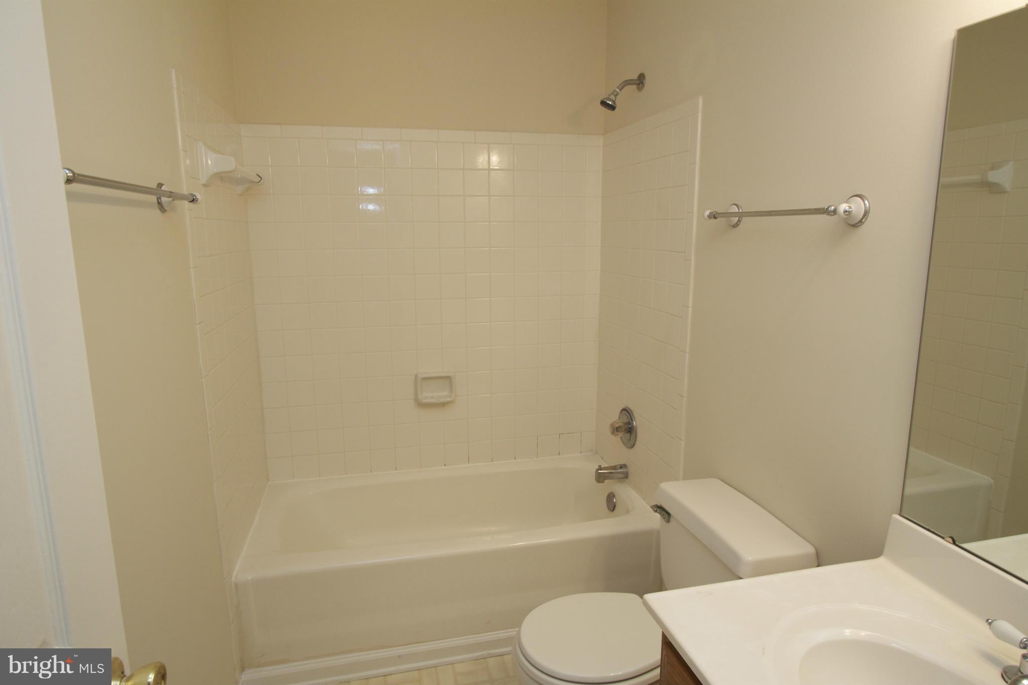 THE TOWNES OF PARK RIDGE - Residential