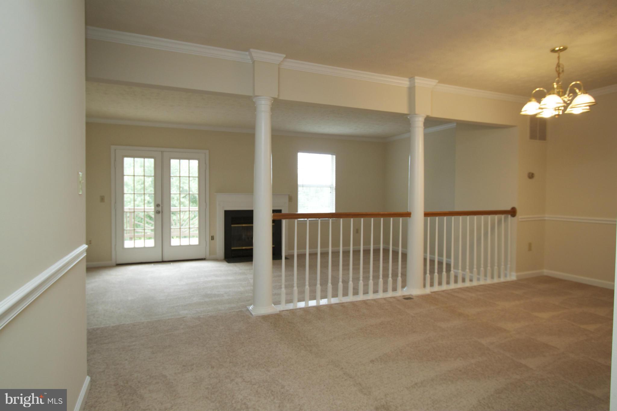 THE TOWNES OF PARK RIDGE - Residential