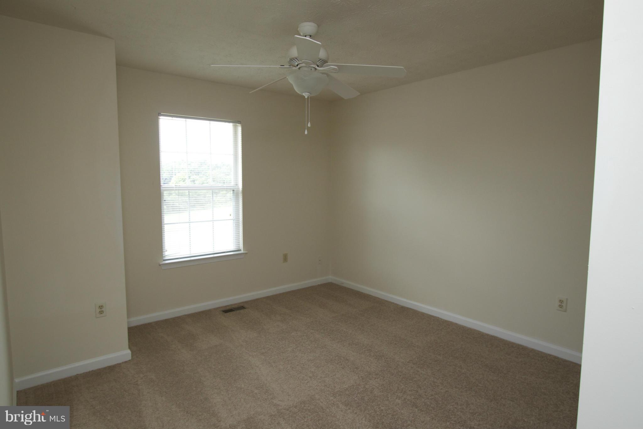 THE TOWNES OF PARK RIDGE - Residential