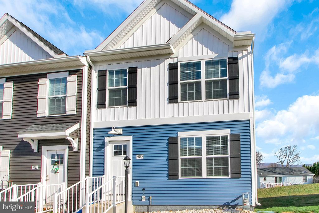 Photo of 51 Overlook Drive #F, HANOVER, PA 17331 (MLS # PAYK2098908)