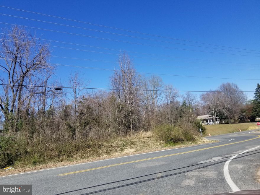 Commercial raw land located minutes before the courthouse in King George County, Virginia. Lot is 1.259 acres and has a septic system in place, never used.