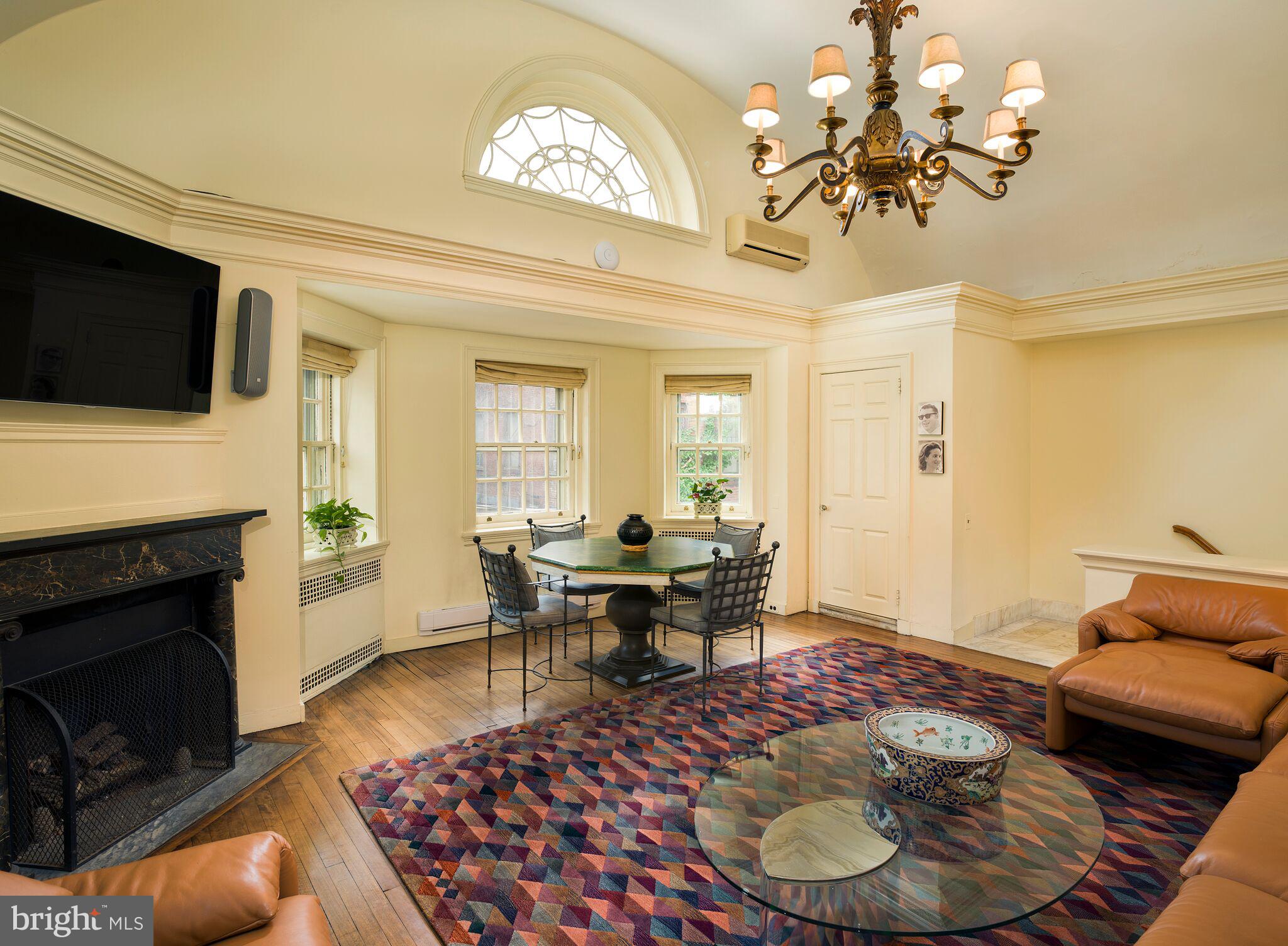 RITTENHOUSE SQUARE - Residential