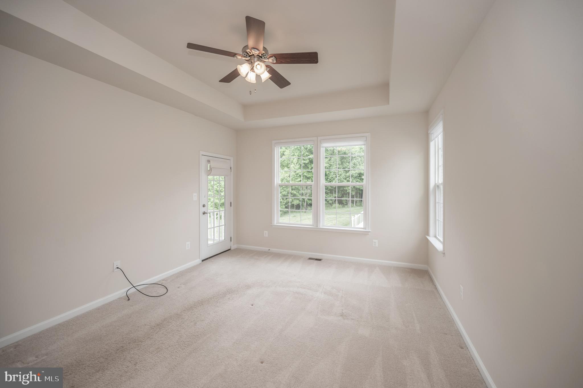 VIRGINIA HERITAGE AT LEE'S PARK - Residential