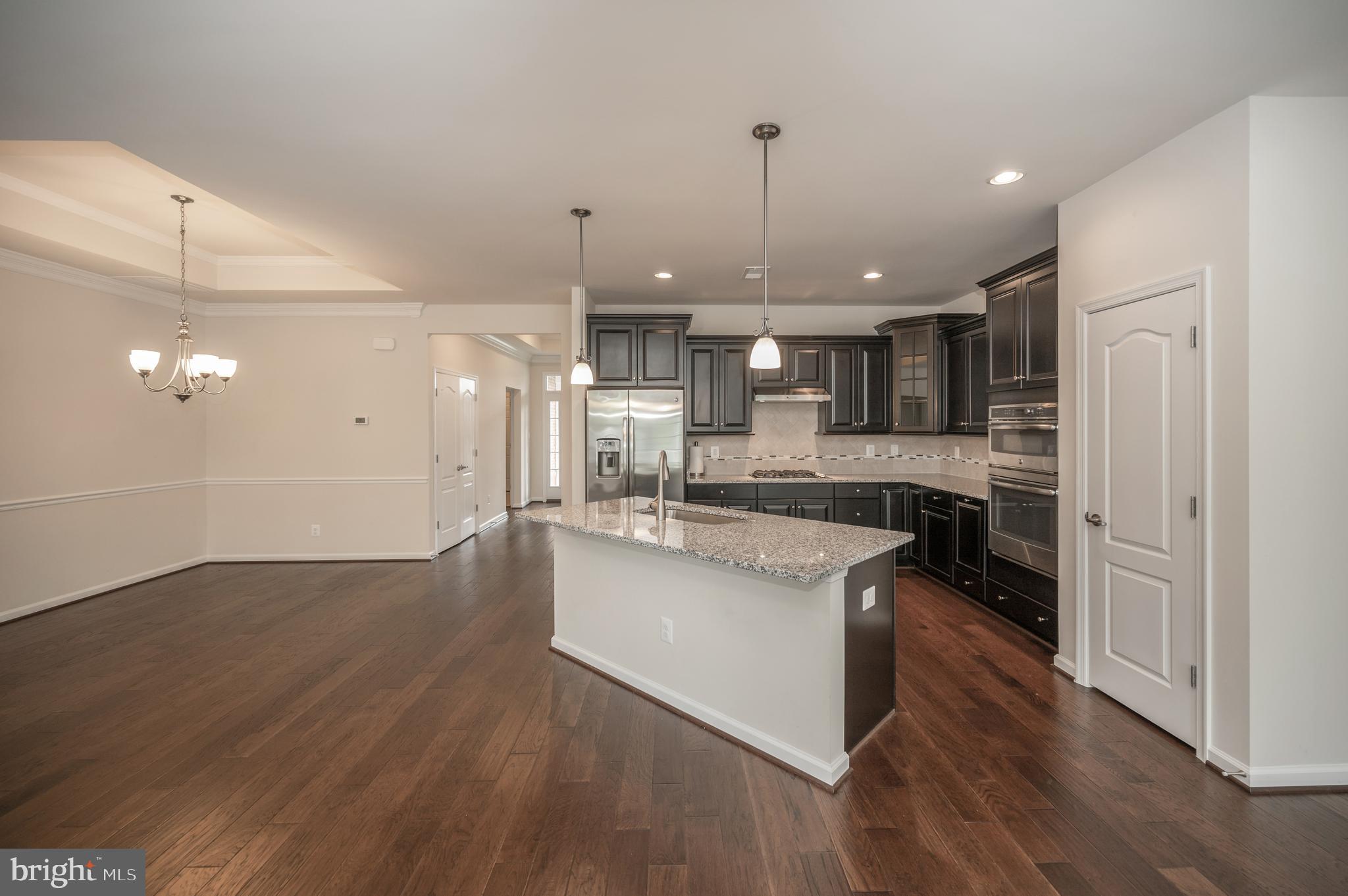 VIRGINIA HERITAGE AT LEE'S PARK - Residential