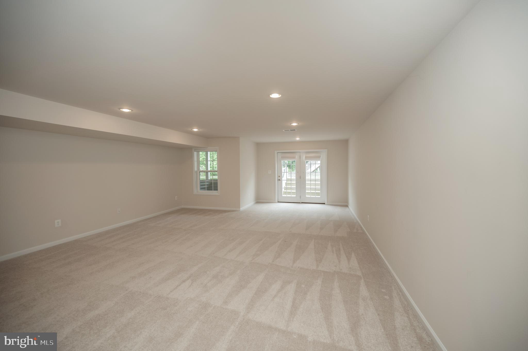 VIRGINIA HERITAGE AT LEE'S PARK - Residential