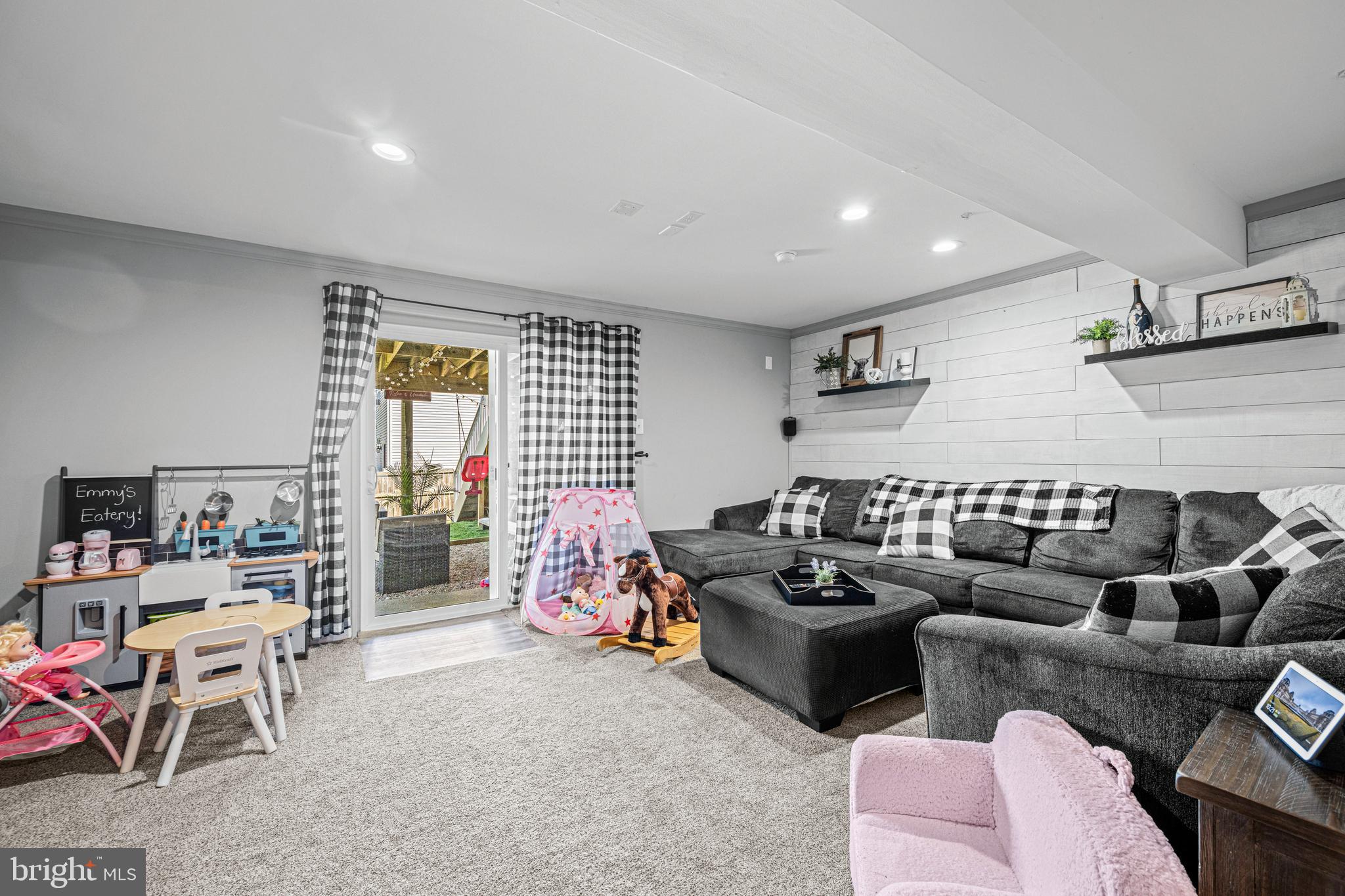 PINEY RIDGE VILLAGE - Residential