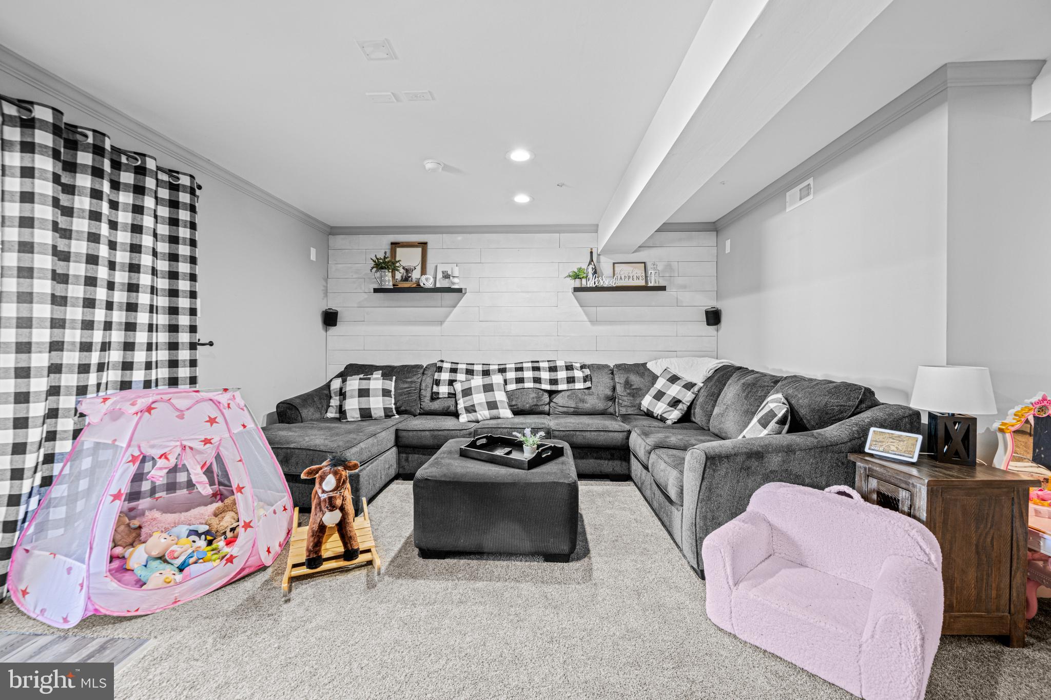 PINEY RIDGE VILLAGE - Residential