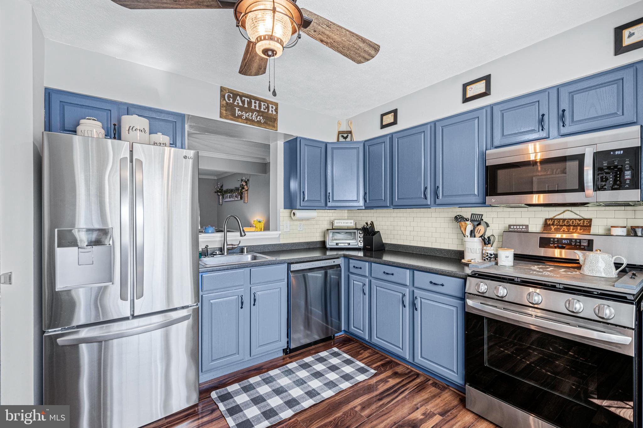 PINEY RIDGE VILLAGE - Residential