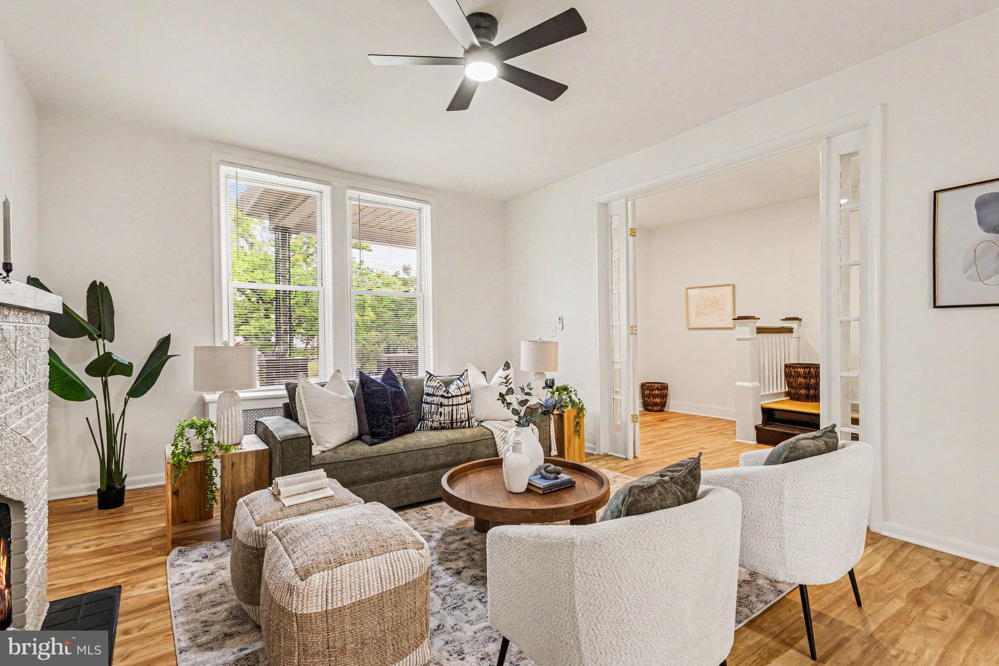 MONTEBELLO - Residential